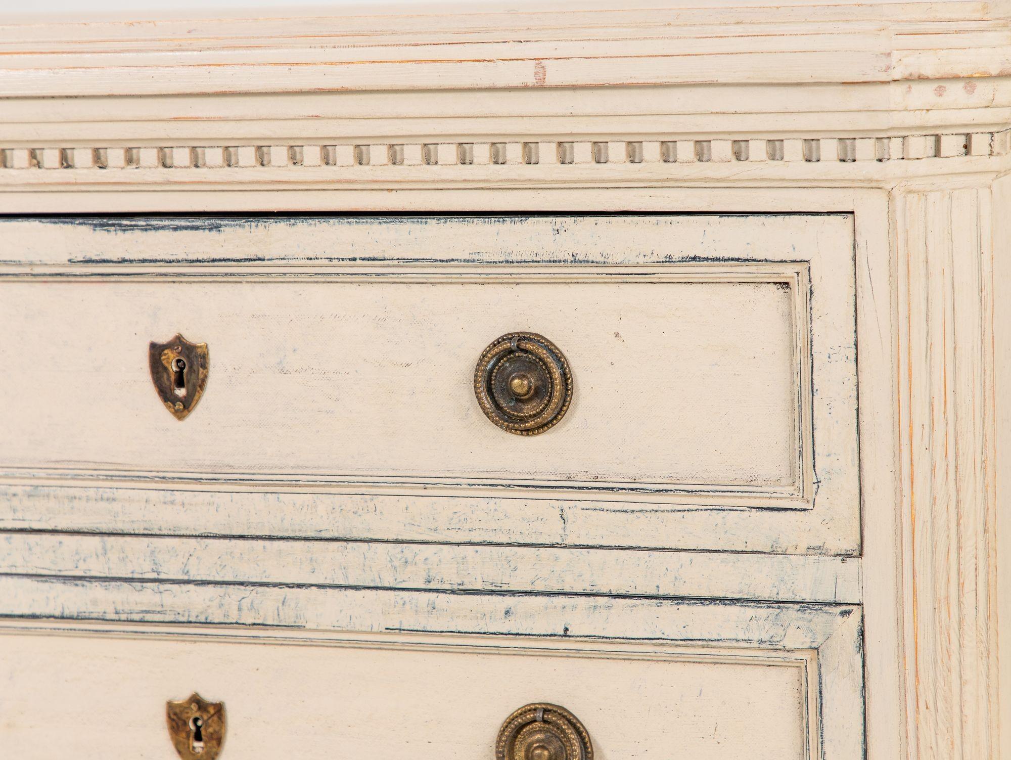 Pair of Gustavian Style Chests of Drawers, Early 20th C. For Sale 7