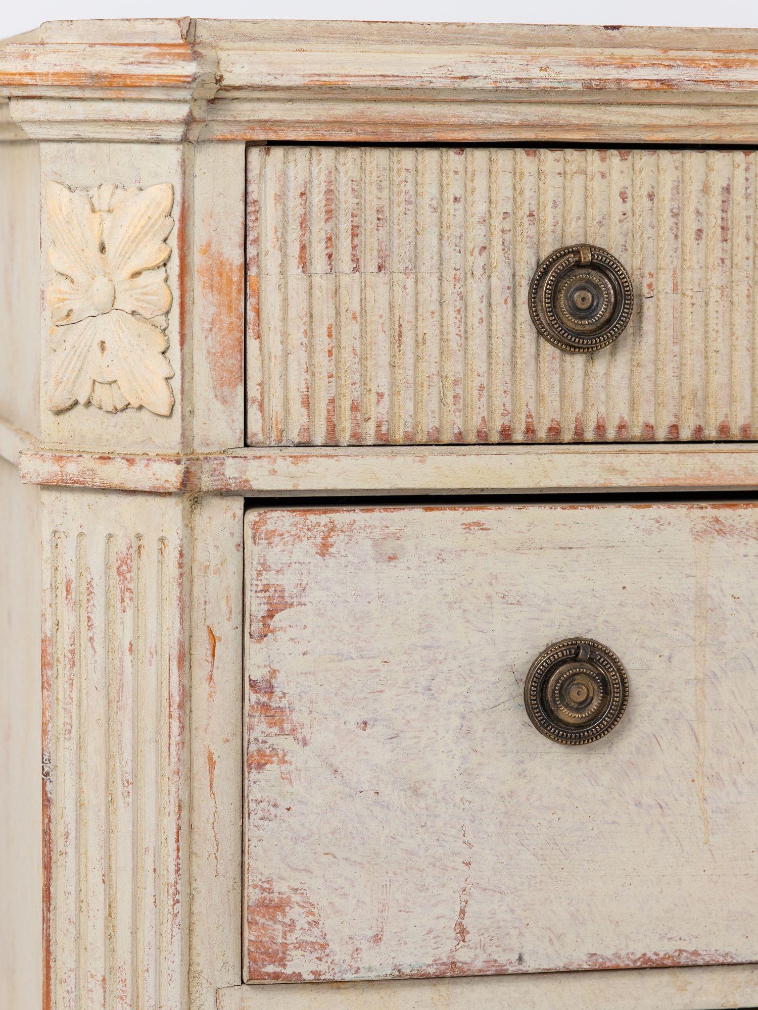 Pair of Gustavian Style Chests of Drawers 4