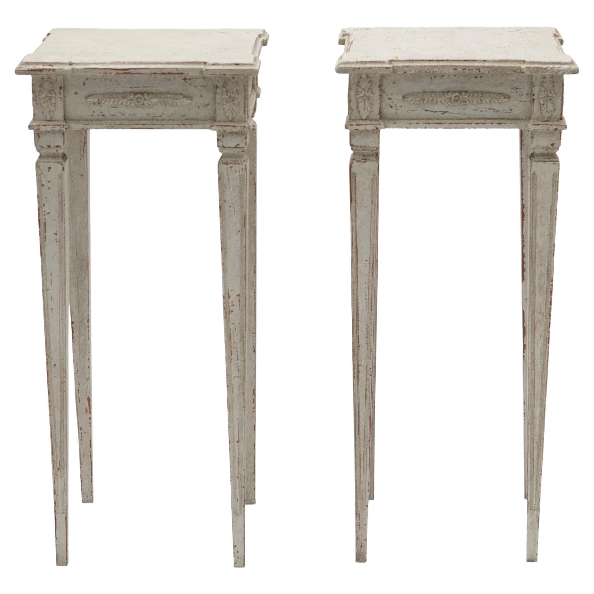 Pair of Light Grey Painted Swedish Gustavian Style Side Lamp Tables For Sale