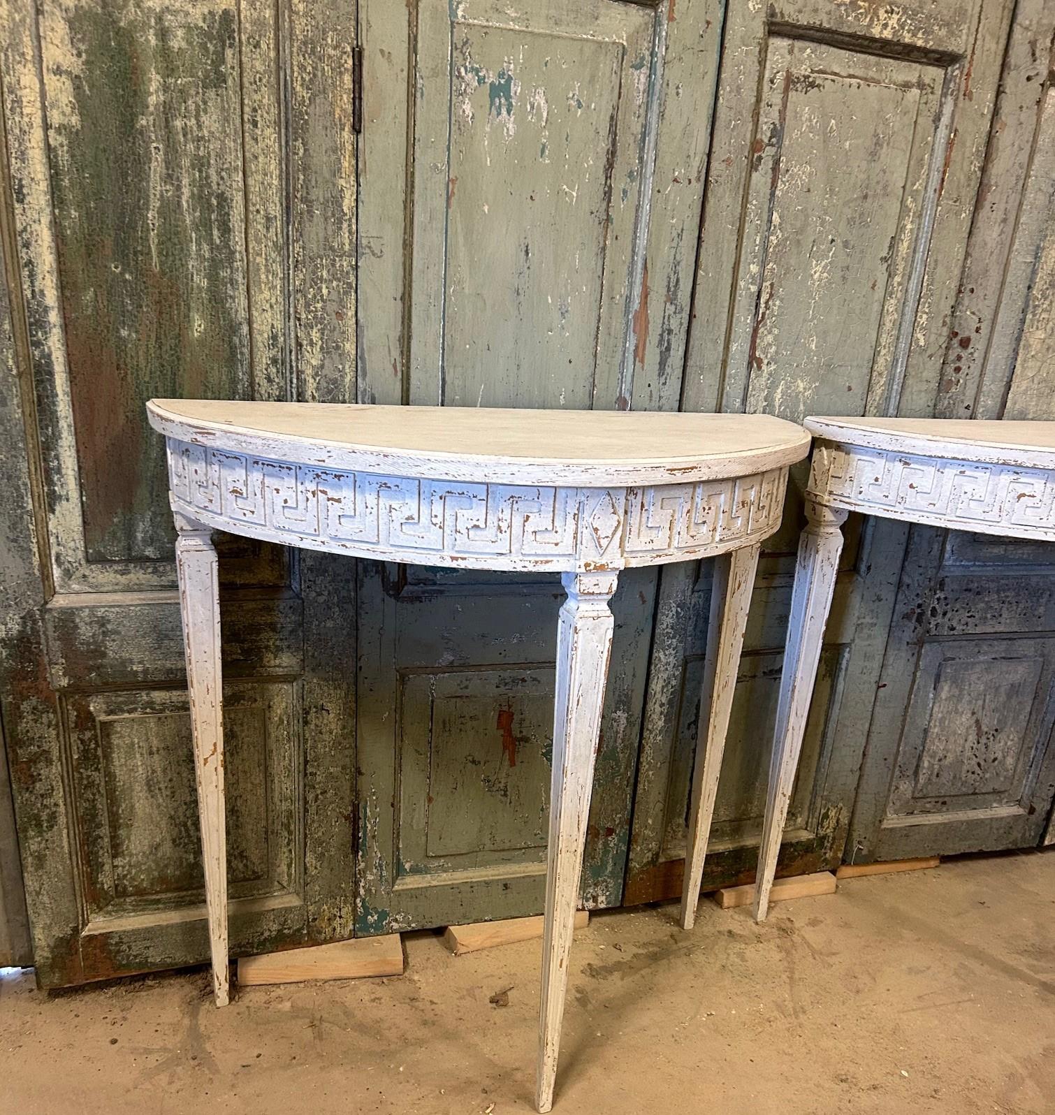 Pair of Gustavian-Style Demilune Console Tables, Sweden c. 1900 In Good Condition In Kastrup, DK