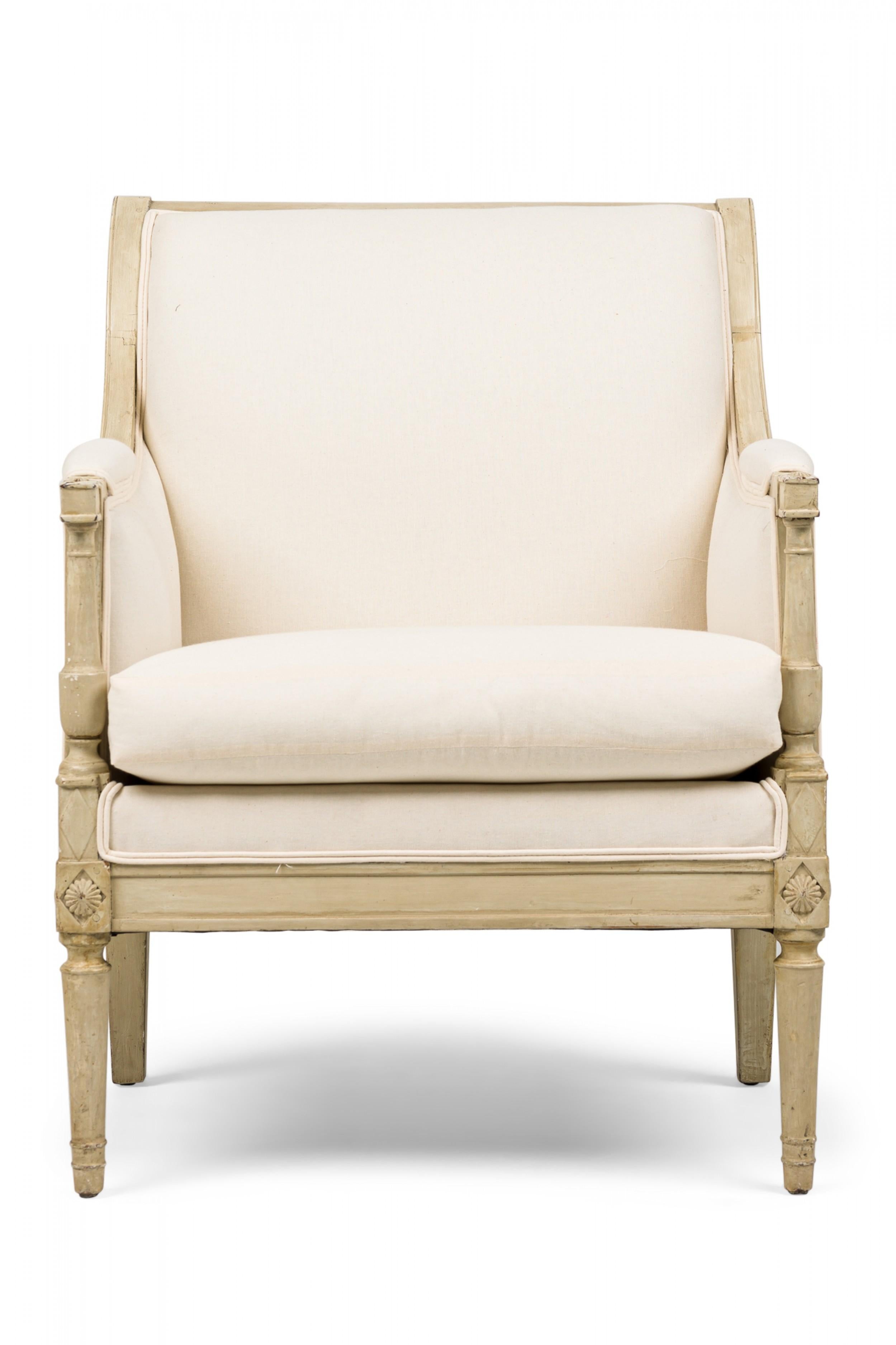 19th Century Pair of Gustavian Swedish Beige Upholstered Bergere Armchairs For Sale