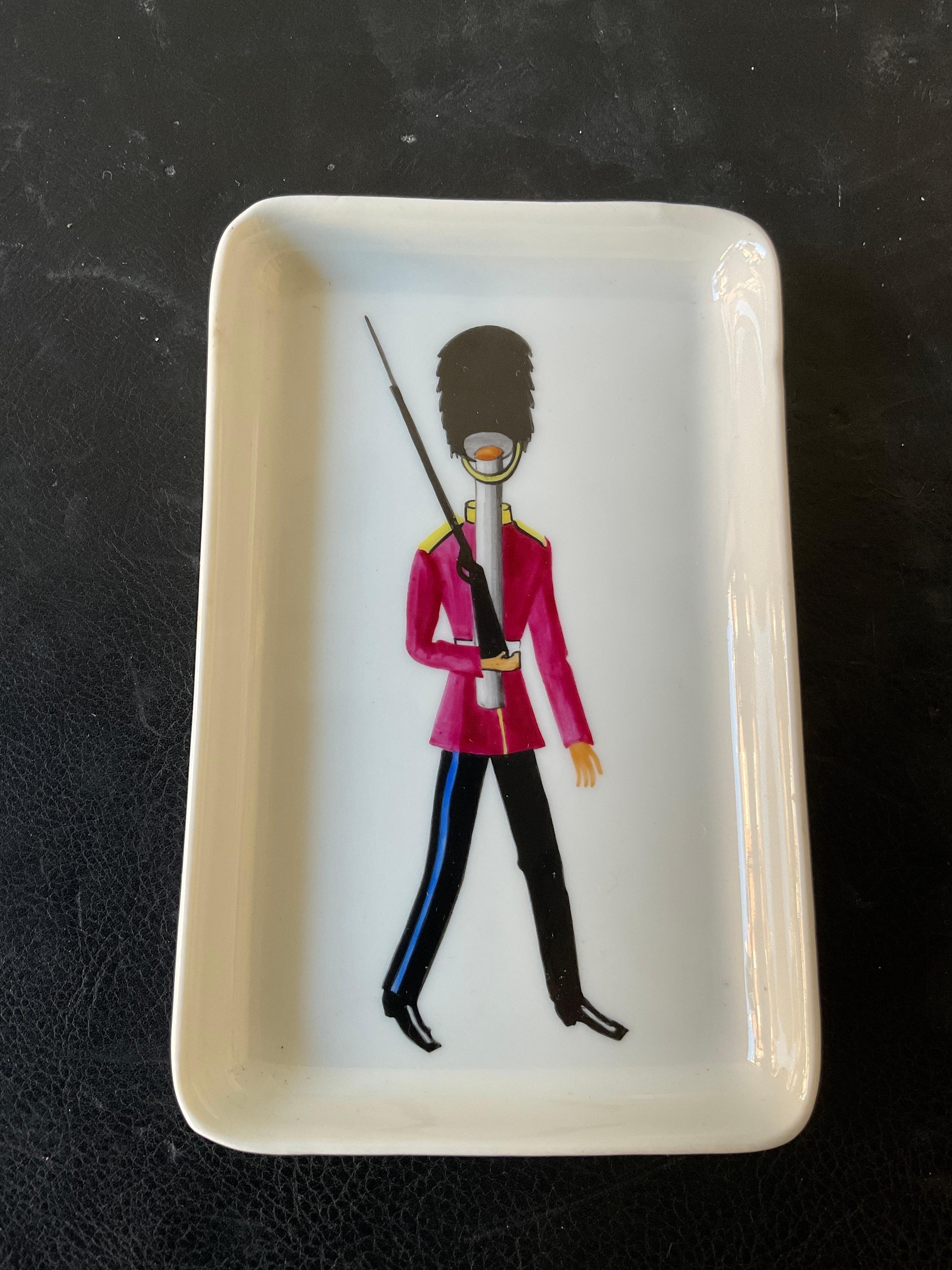 Pair of Guy Thirion Limoges Trays of a Viking and British Royal Guardsman In Good Condition For Sale In Tarrytown, NY