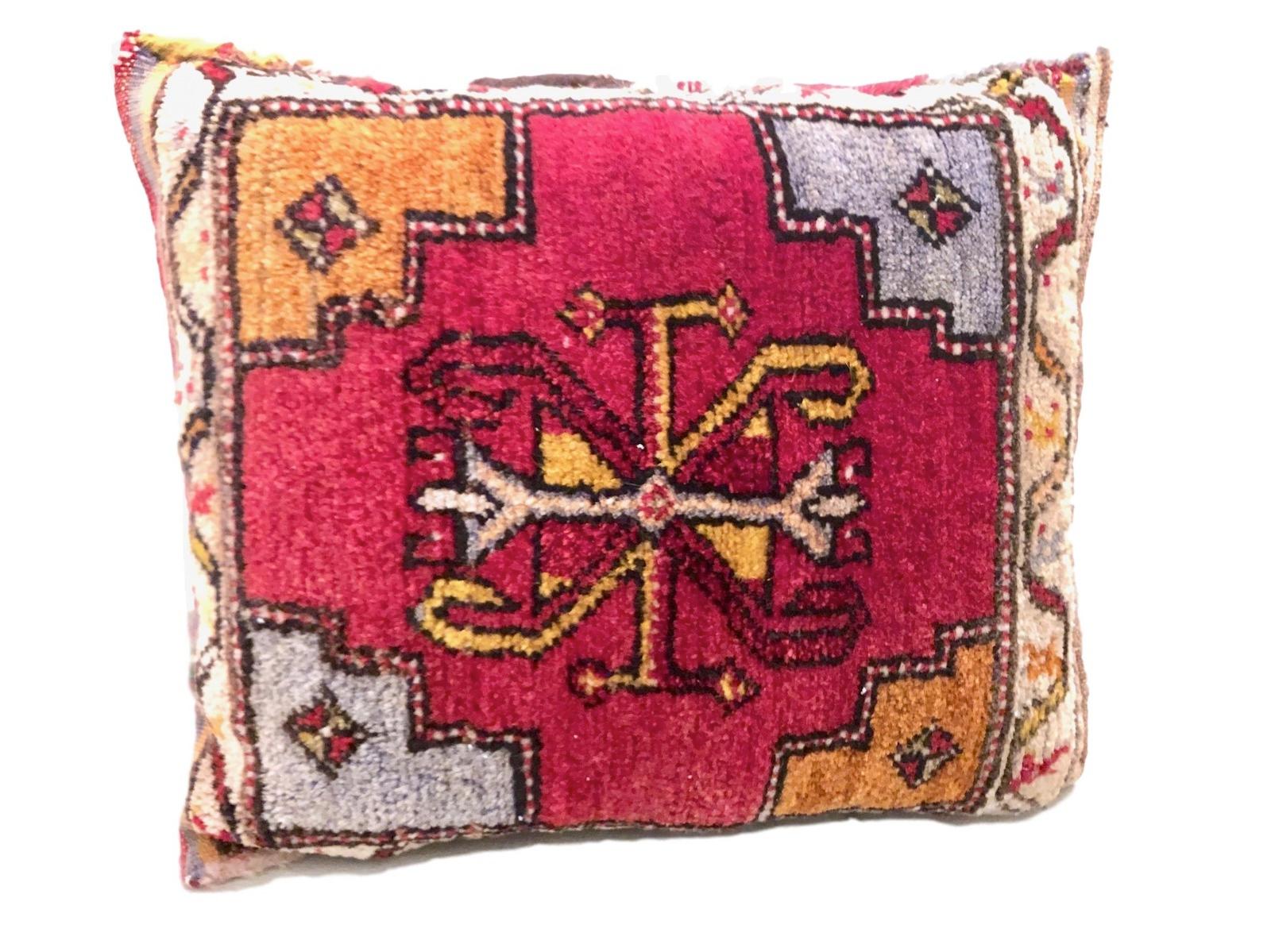 Gorgeous pair of oriental pillows. Handmade of woolen salt bags or oriental rug. Each measures approximate 16 inch high, is approximate 20 at the widest point and about 4 inch deep.