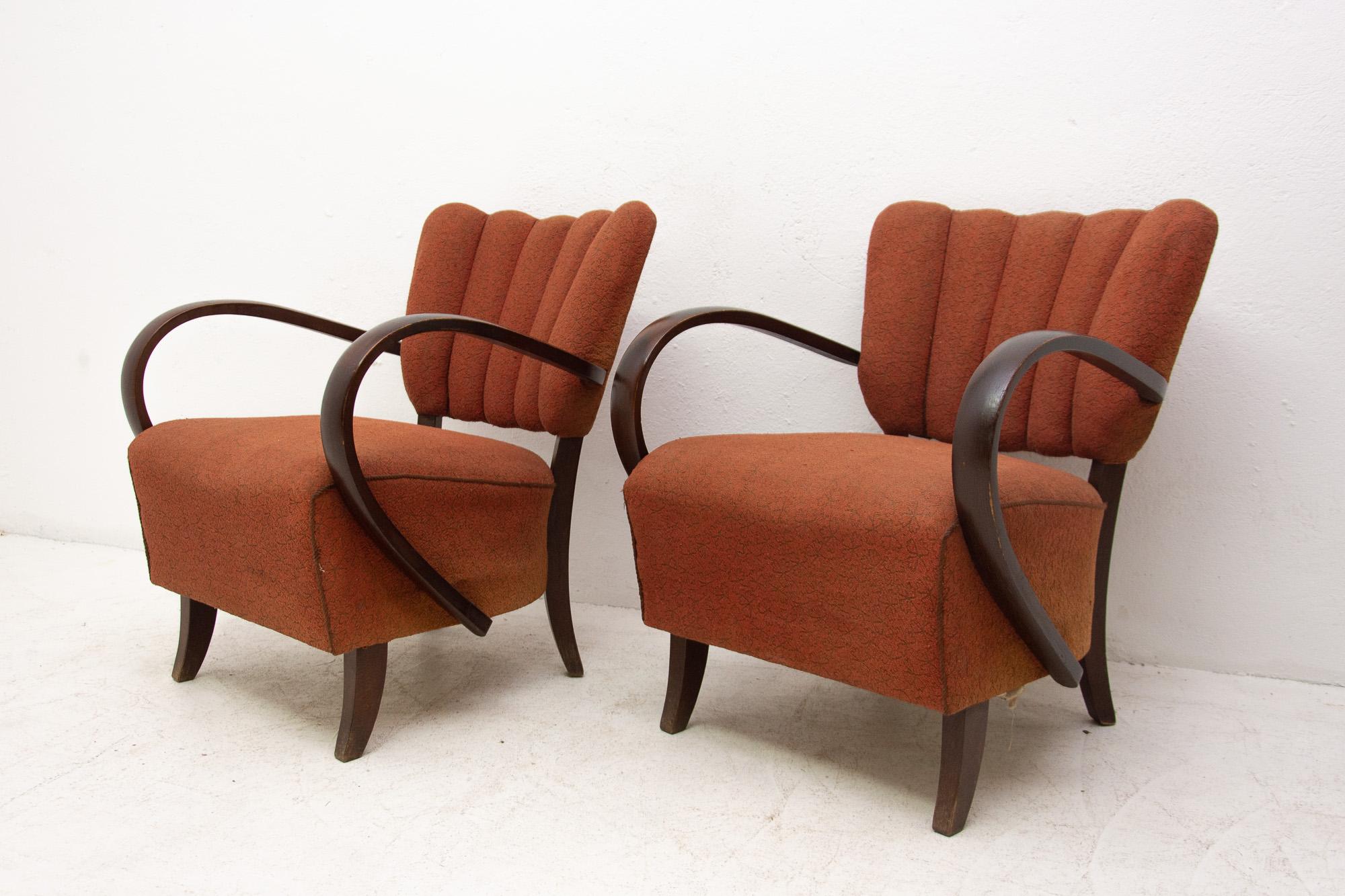Fabric Pair of H-237 Cocktail Armchairs by Jindrich Halabala, Czechoslovakia, 1950s