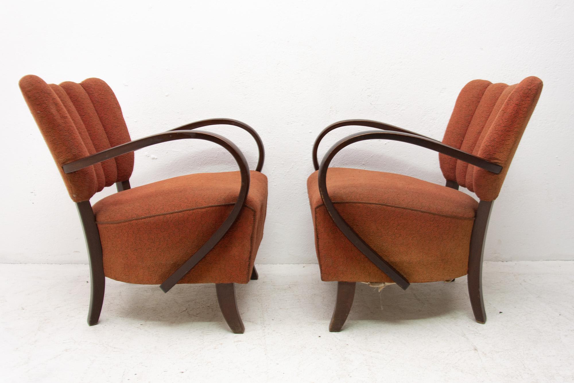 Pair of H-237 Cocktail Armchairs by Jindrich Halabala, Czechoslovakia, 1950s 1
