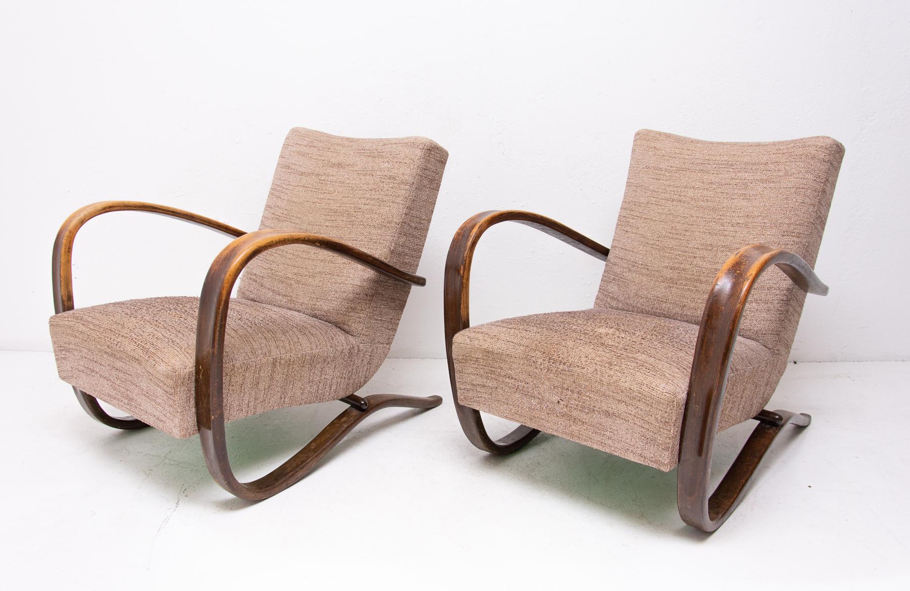 Art Deco Pair of H-269 Armchairs Designed by Jindrich Halabala, 1930s