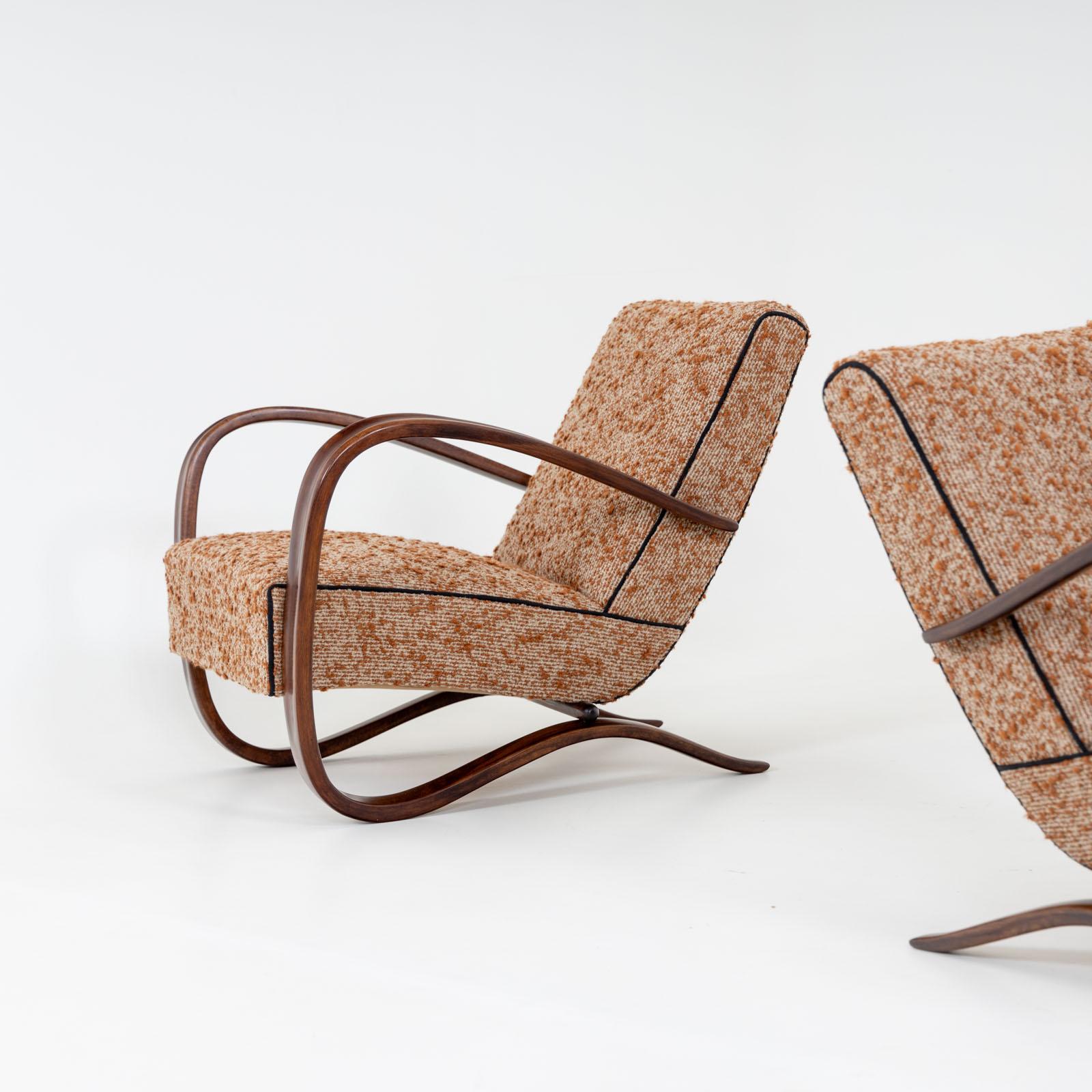 Upholstery Pair of H-269 Lounge Chairs by Jindřich Halabala, Czech Republic 1930s For Sale
