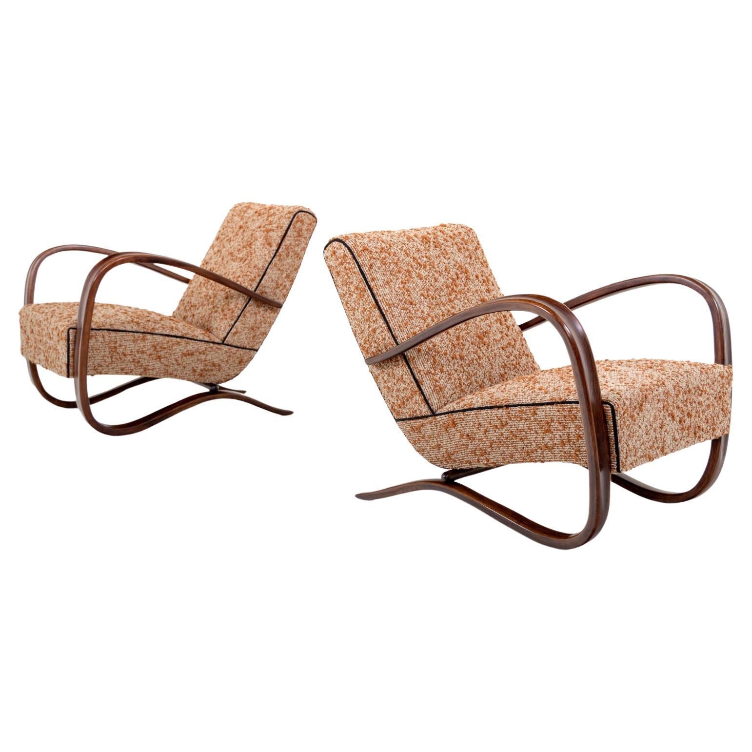 Pair of H-269 Lounge Chairs by Jindřich Halabala, Czech Republic 1930s For Sale