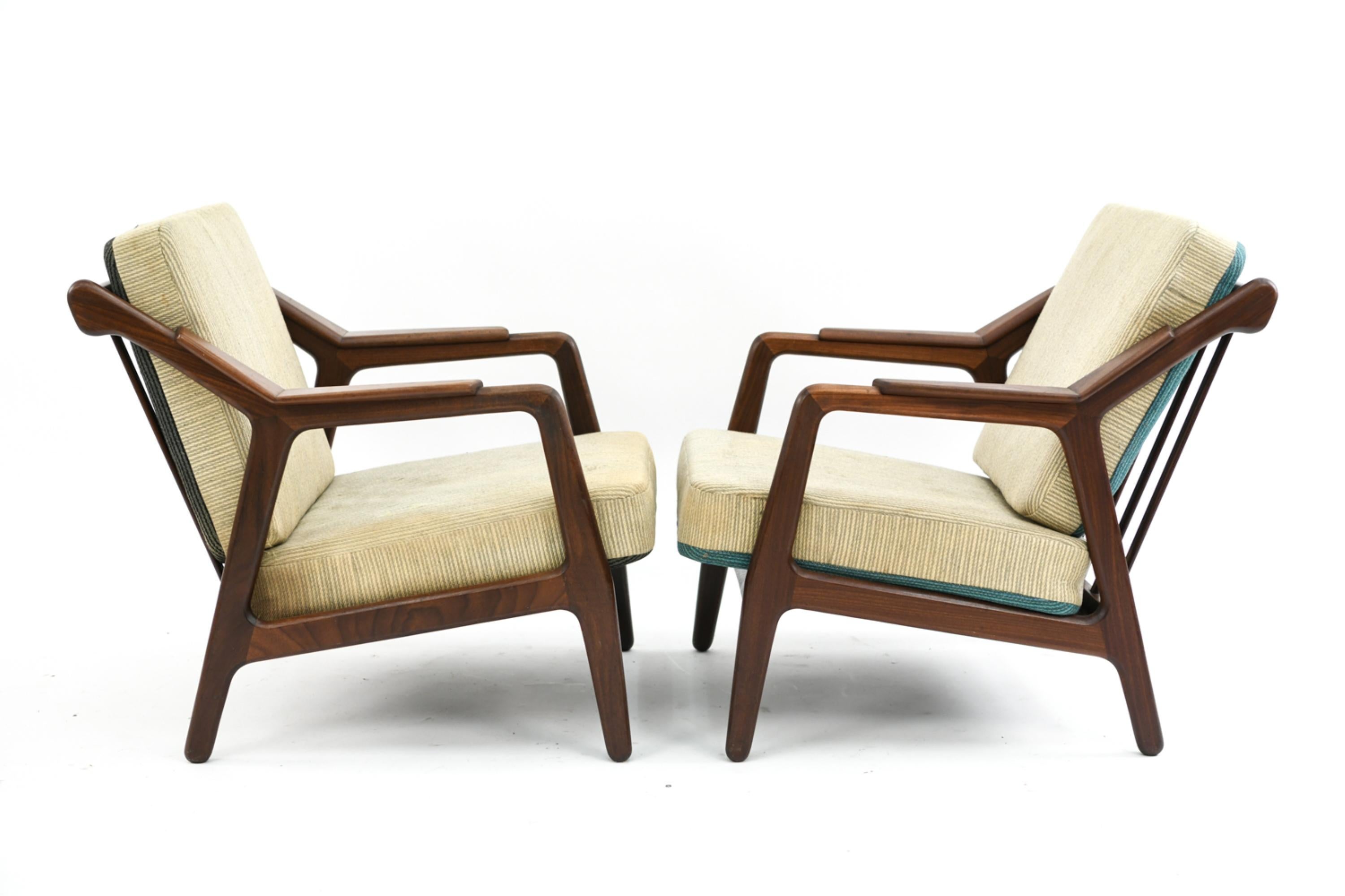 Pair of H. Brockmann-Petersen Danish Lounge Chairs 7