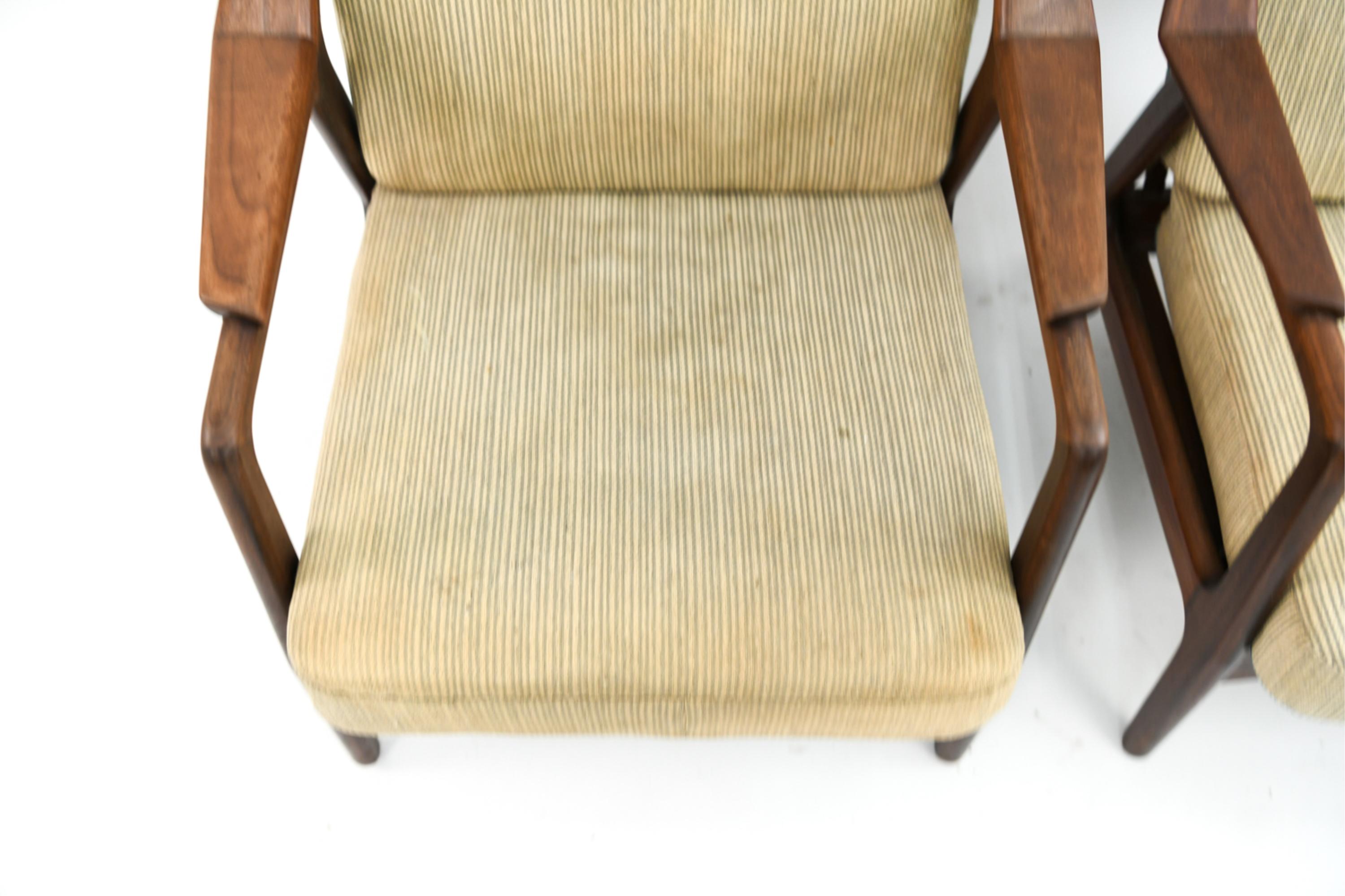 Pair of H. Brockmann-Petersen Danish Lounge Chairs 3