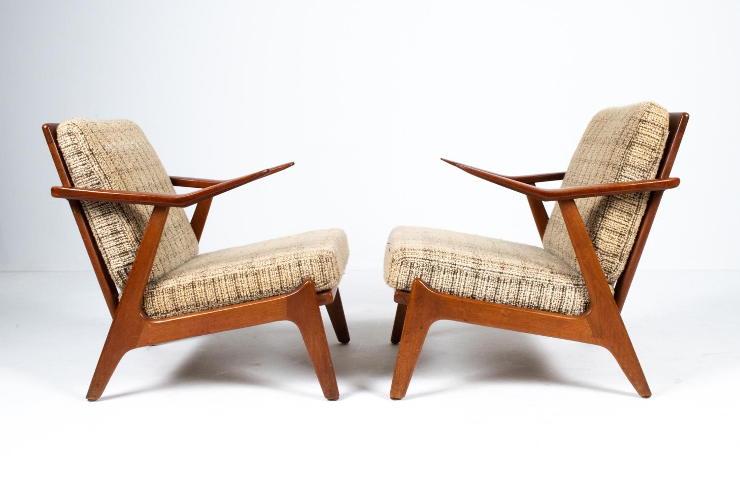 Pair of H. Brockmann-Petersen Teak Lounge Chairs, c. 1960's For Sale 7