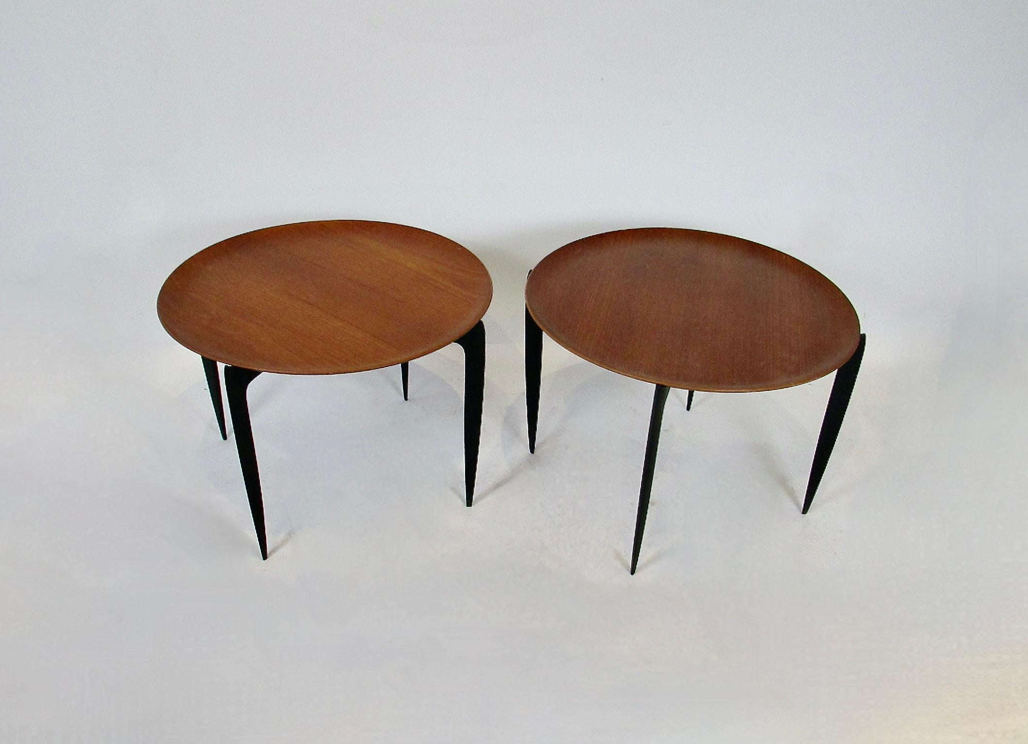 Danish Pair of H. Engholm and Svende Age Willumsen for Fritz Hansen portable tables For Sale