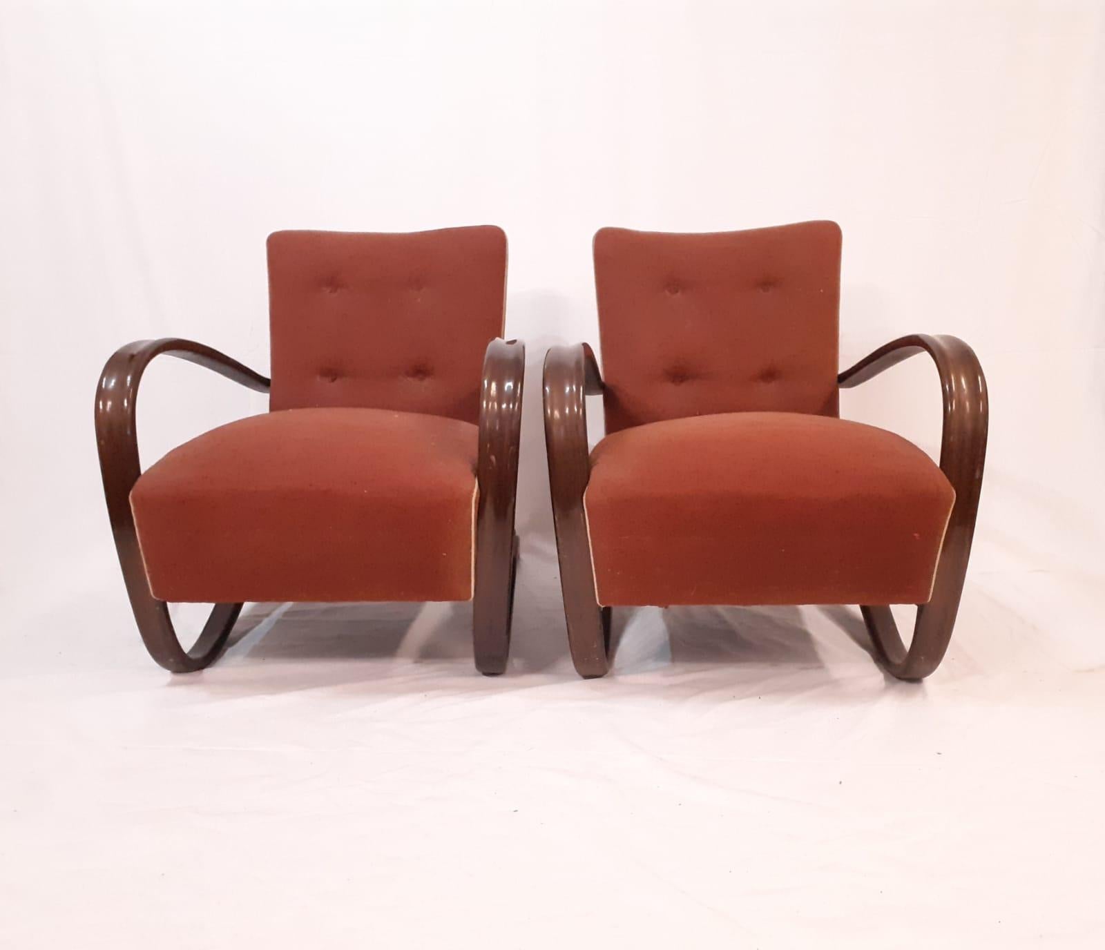 Pareja de sillones H269 de Jindrich Halabala en tapicería original, 1930 mediados del siglo XX en venta