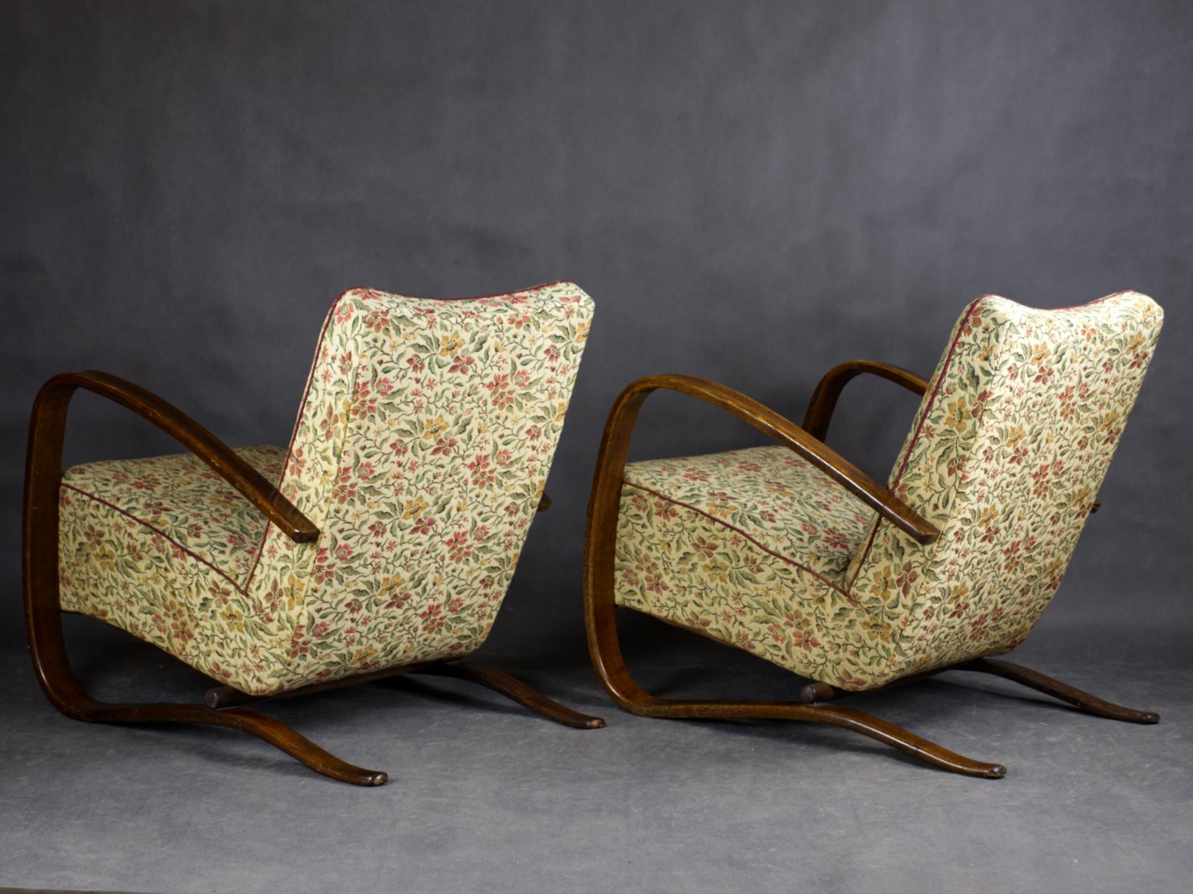Pair of H269 Lounge Chairs by Jindřich Halabala for Up Závody Brno, 1930s 1