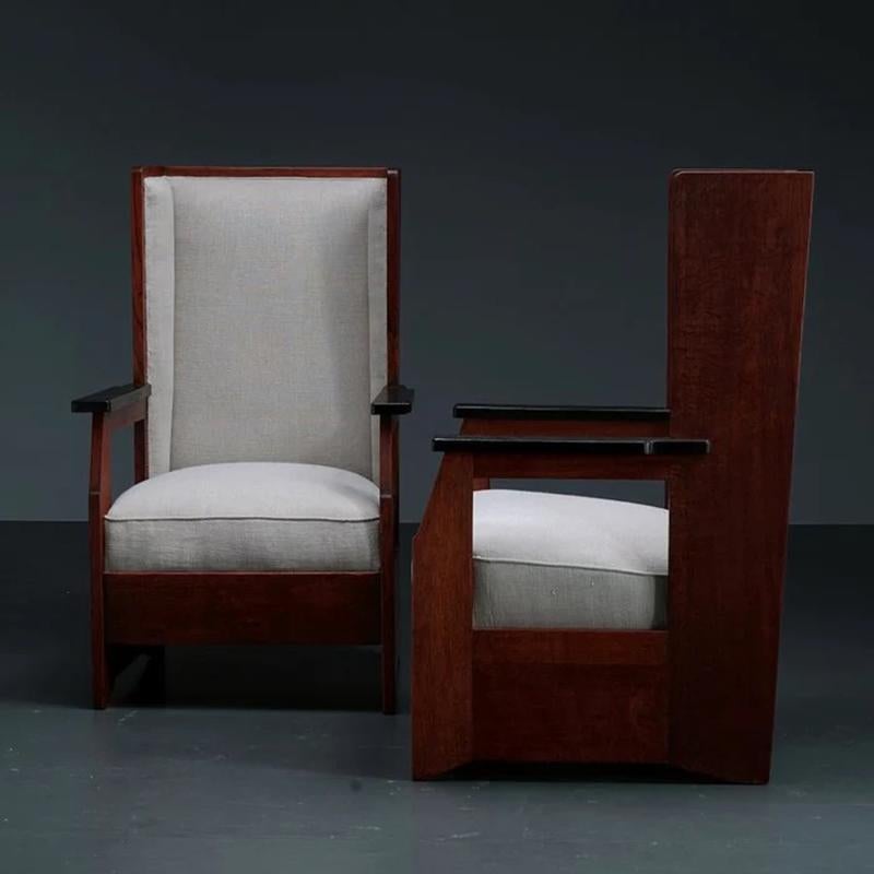 Pareja de sillones de respaldo alto de la Escuela Haagse en venta 5