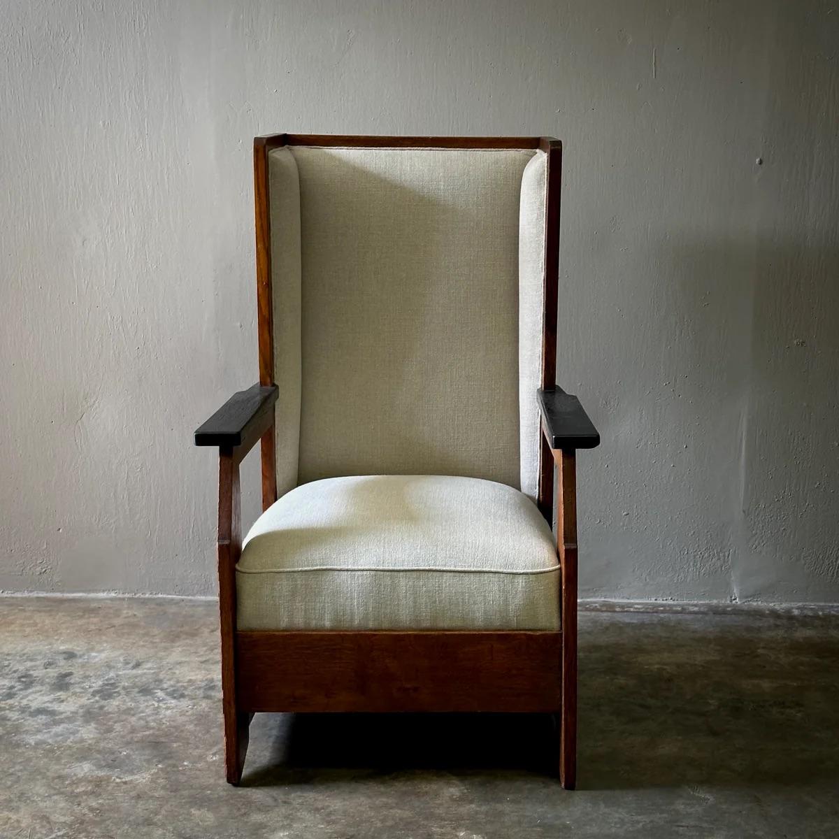 Pareja de sillones de respaldo alto de la Escuela Haagse principios del siglo XX en venta