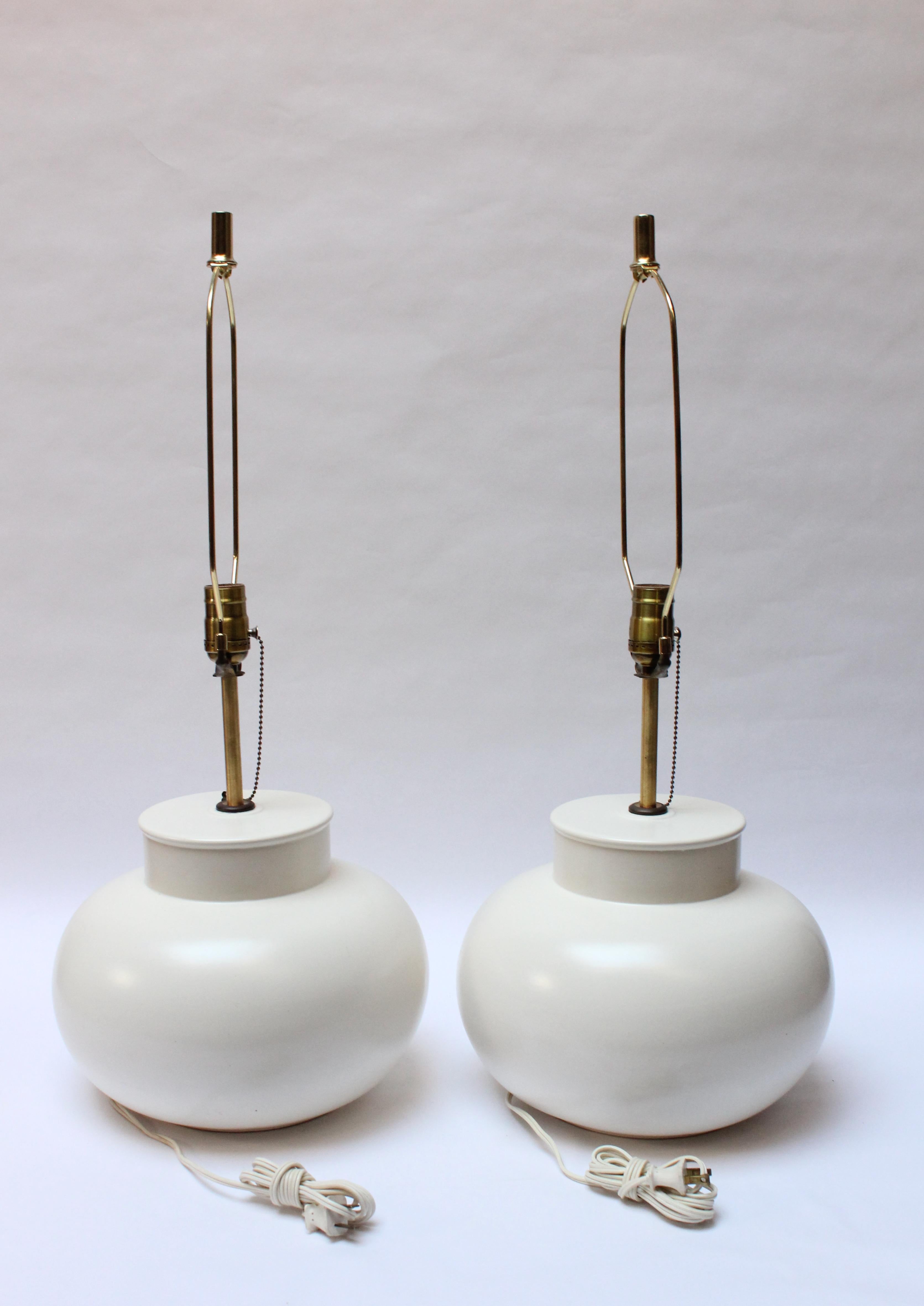 American Pair of Haeger Mid-Century Matte White Ceramic Table Lamps with Shades	