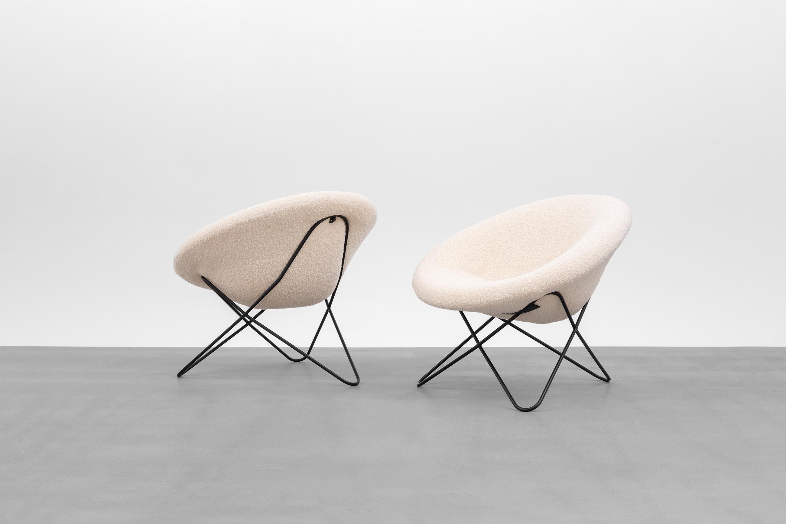 Mid-Century Modern Pair of Hairpin Chairs, France, 1950s
