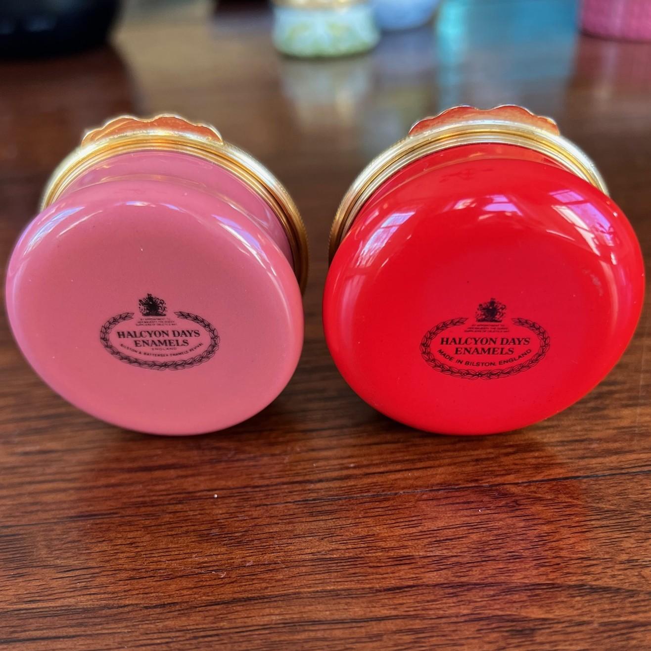 Par de Cajas de Esmalte Halcyon Days - Citas de Amistad y Sabiduría - Pintadas a Mano Inglés en venta