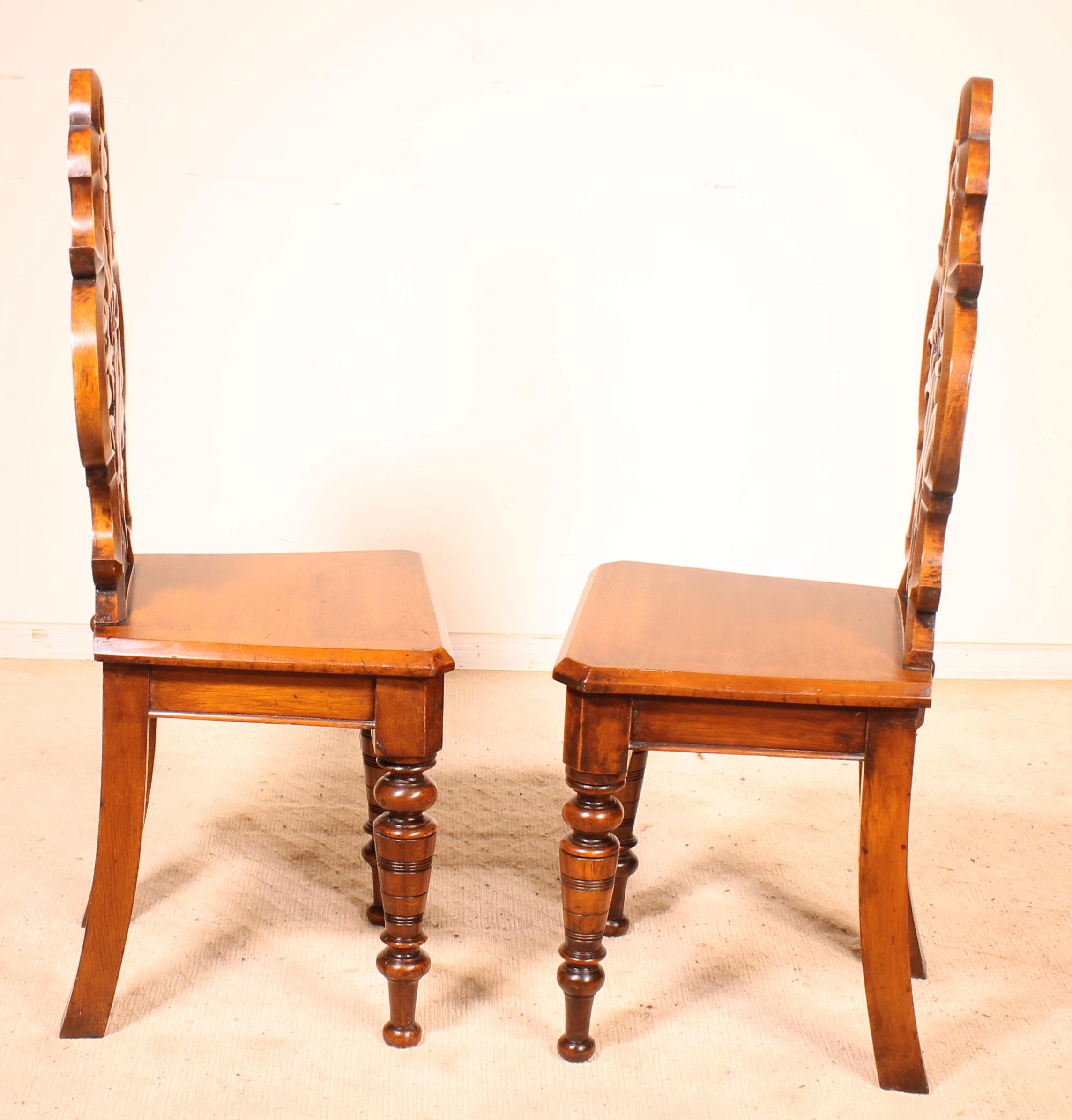 Superb pair of English chairs called 