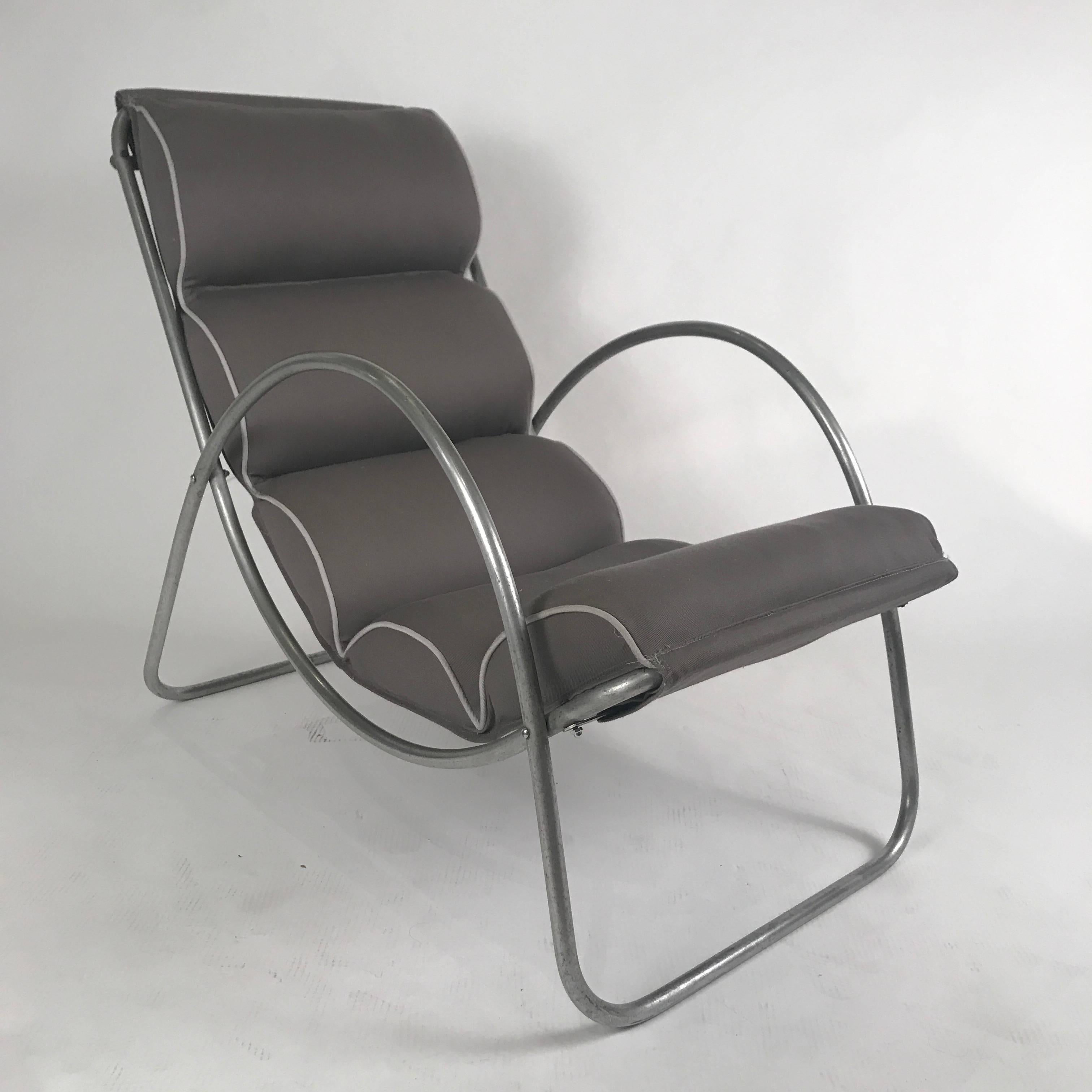 Pair of Halliburton Lounge Chairs, 1930s Art Deco Machine Age Modernist Design In Good Condition In Hudson, NY