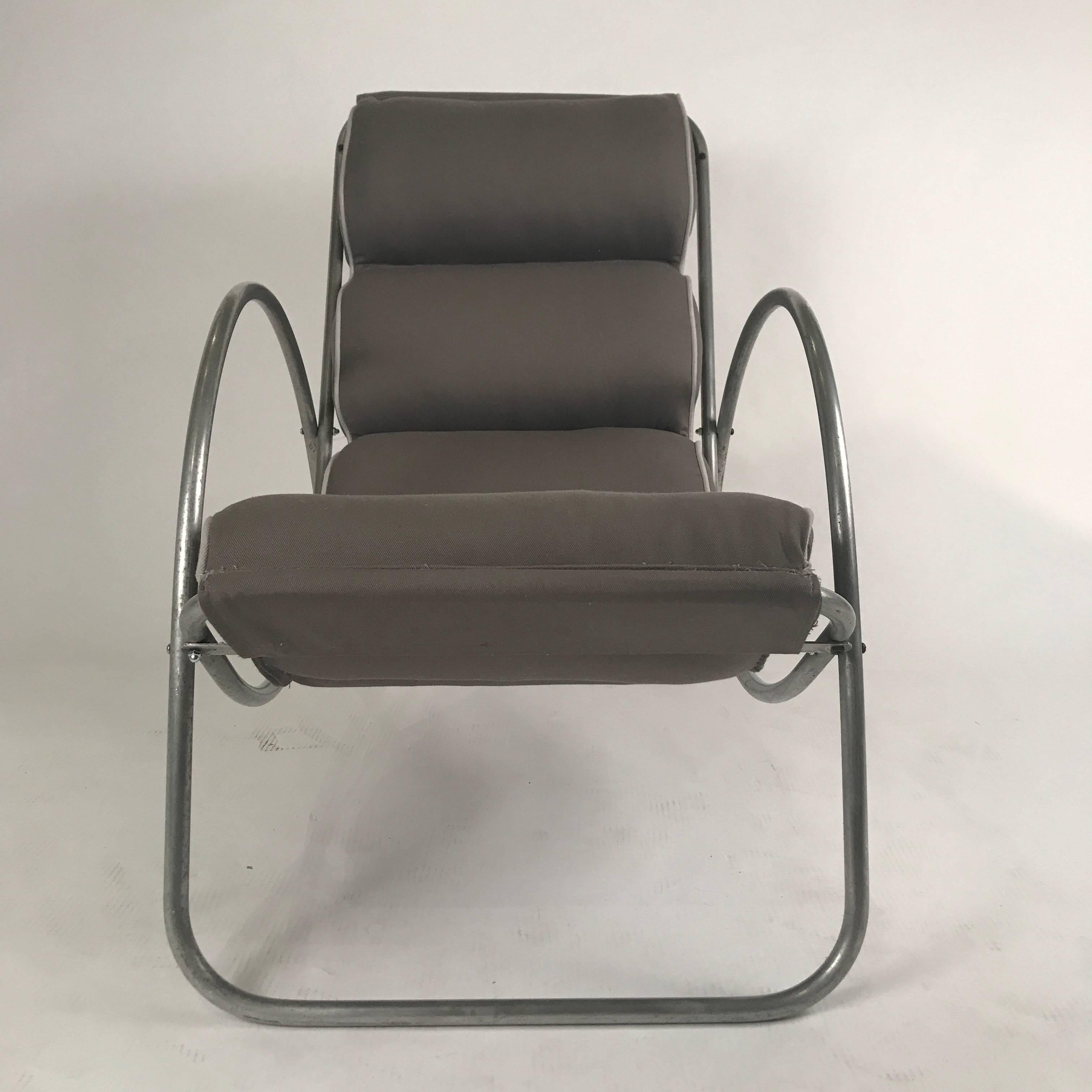Aluminum Pair of Halliburton Lounge Chairs, 1930s Art Deco Machine Age Modernist Design