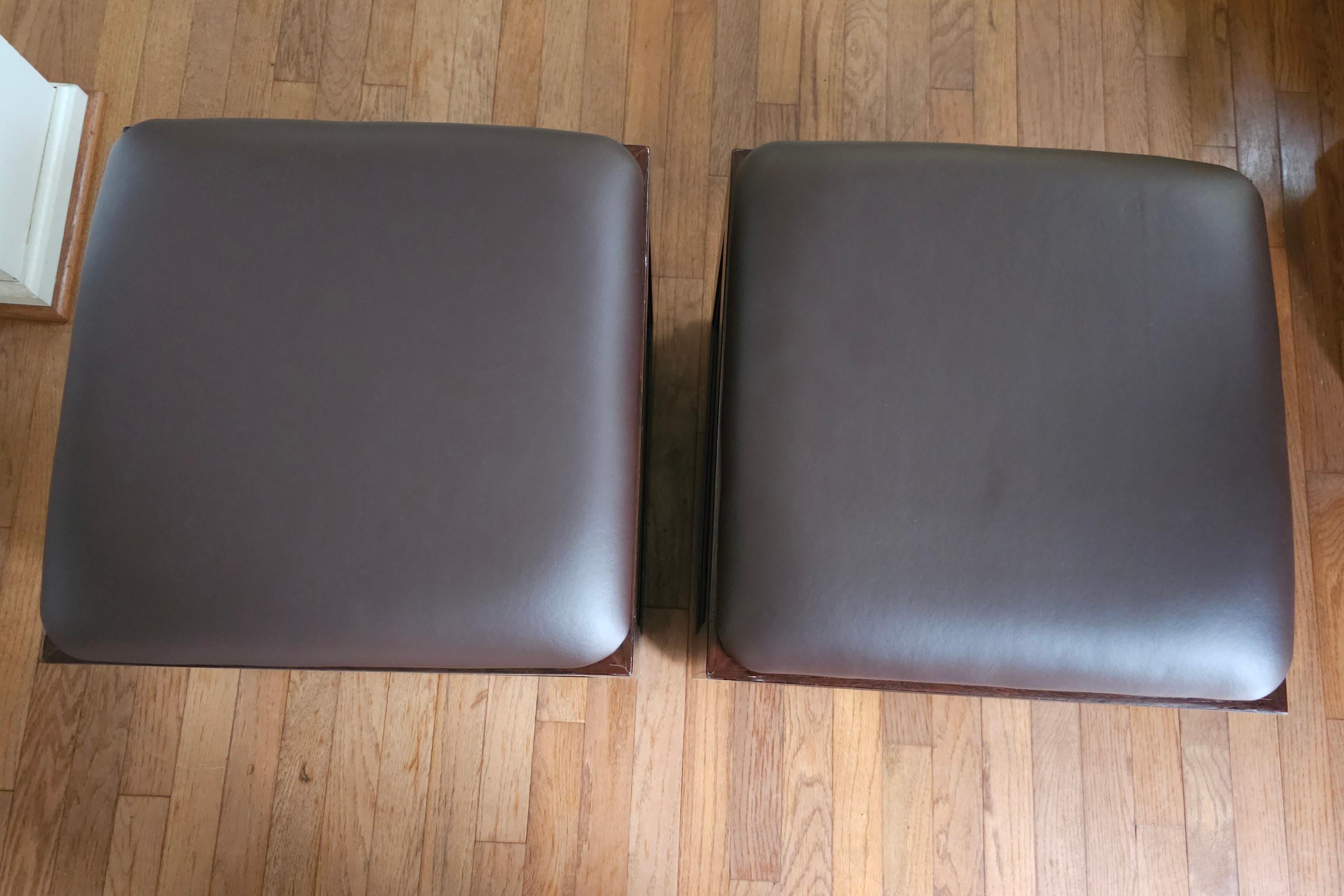 Pair Of Hammary Furniture Fruitwood And Brown Leather Rolling Storage Ottomans In Good Condition For Sale In Germantown, MD