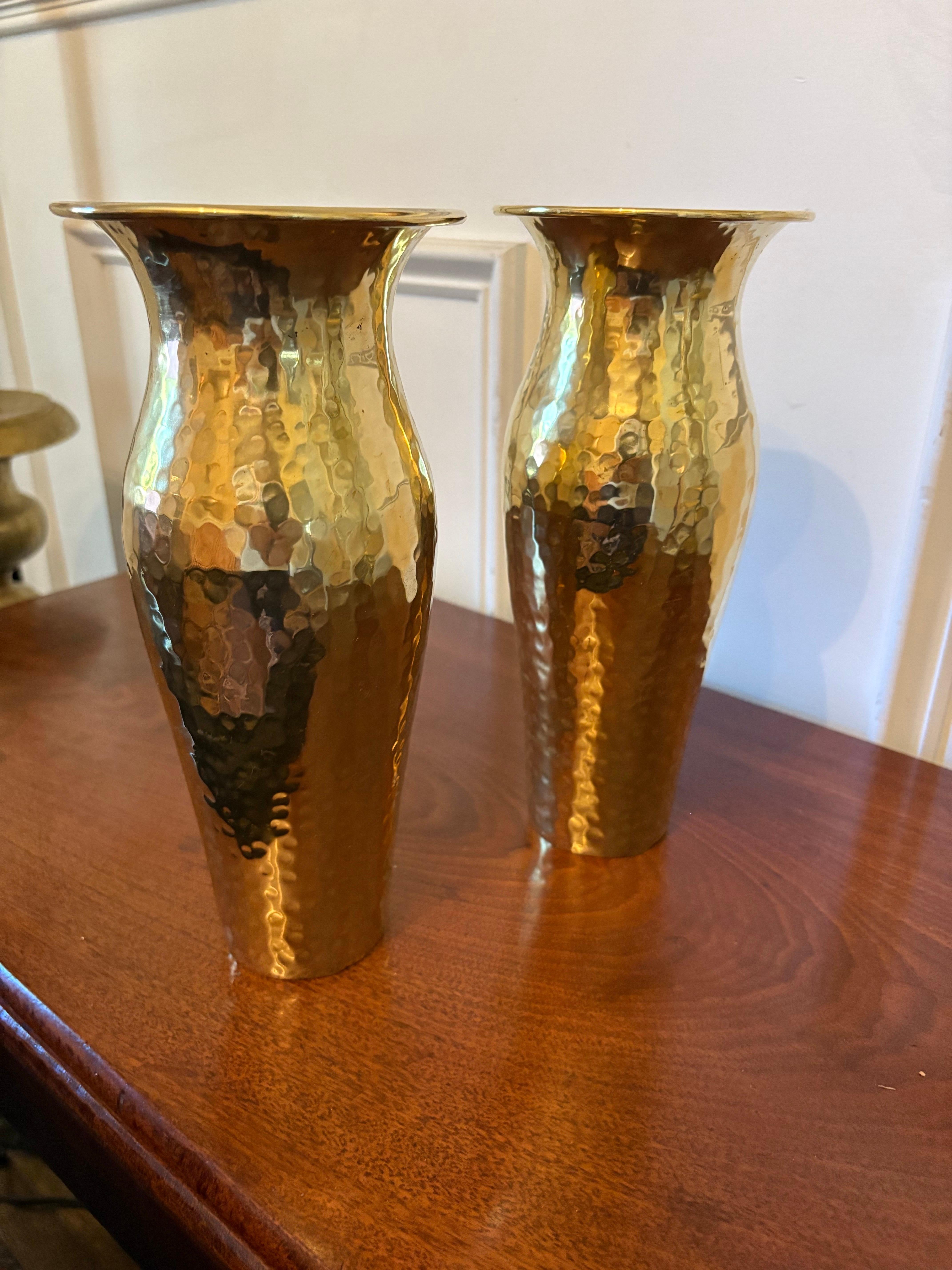 Pair of Hammered Brass Vases, Mid 20th Century In Good Condition For Sale In Savannah, GA