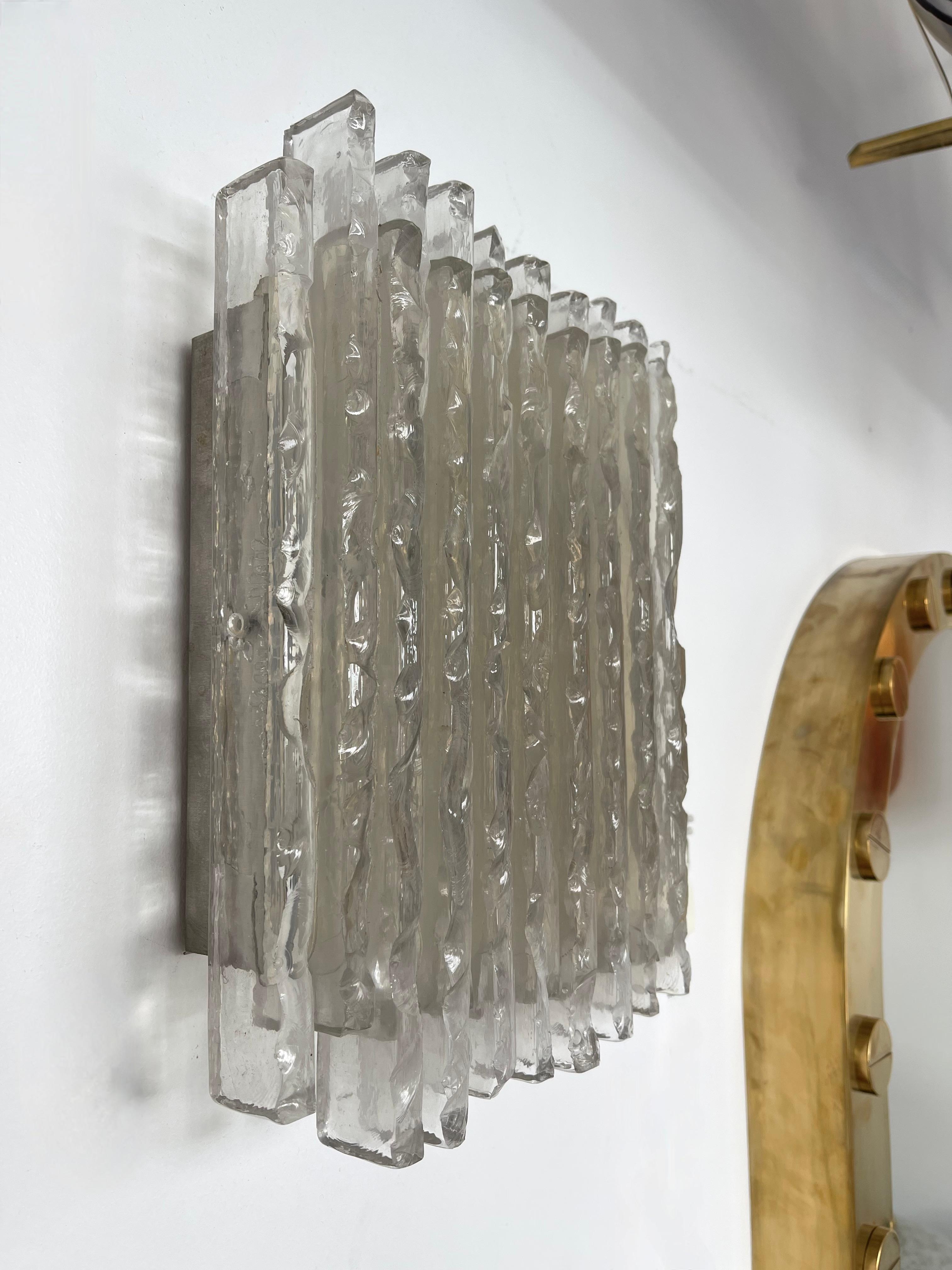 Pair of Hammered Glass Ice Sconces by Poliarte, Italy, 1970s 3