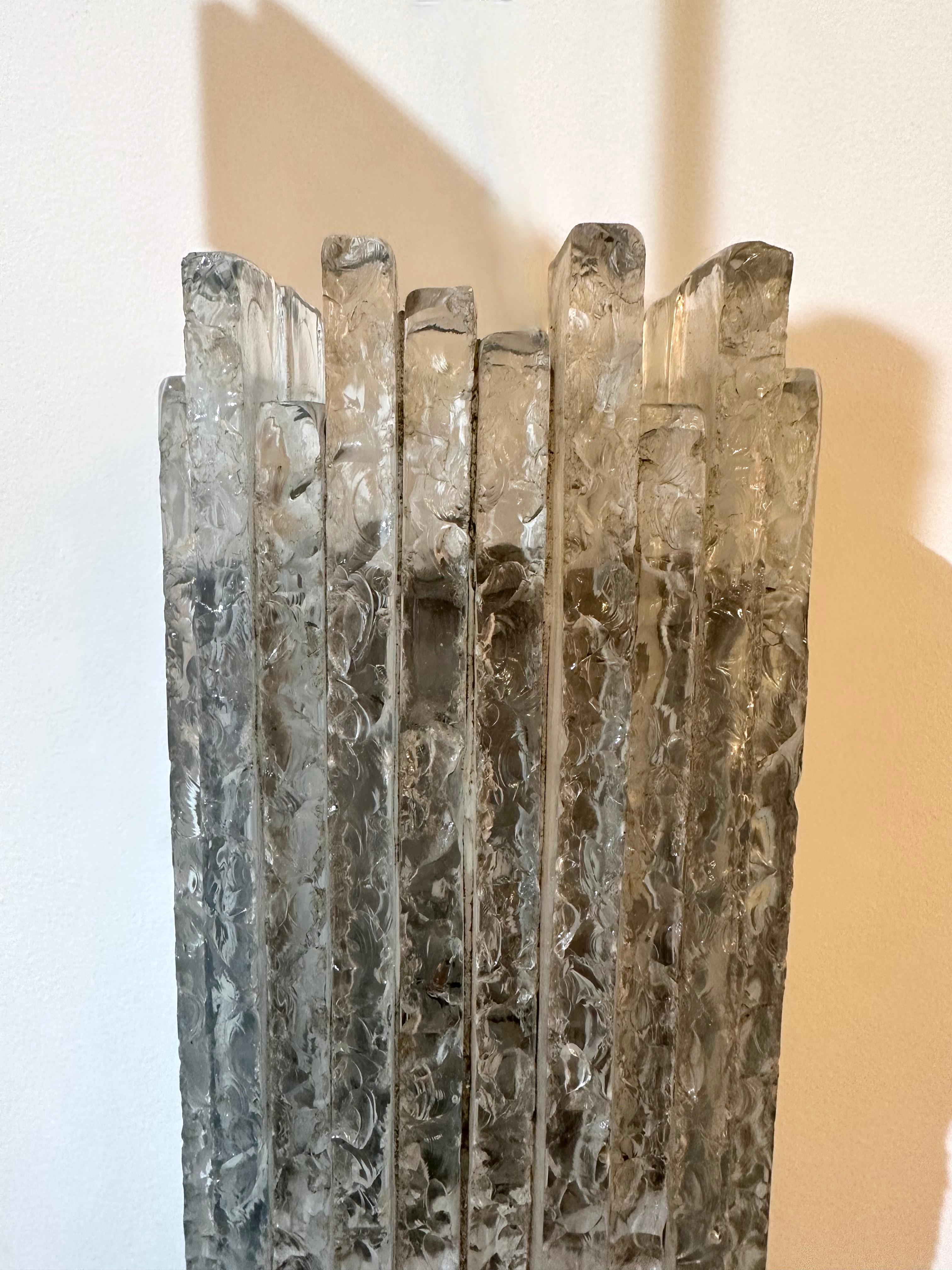 Pair of Hammered Glass Ice Sconces by Poliarte, Italy, 1970s For Sale 6