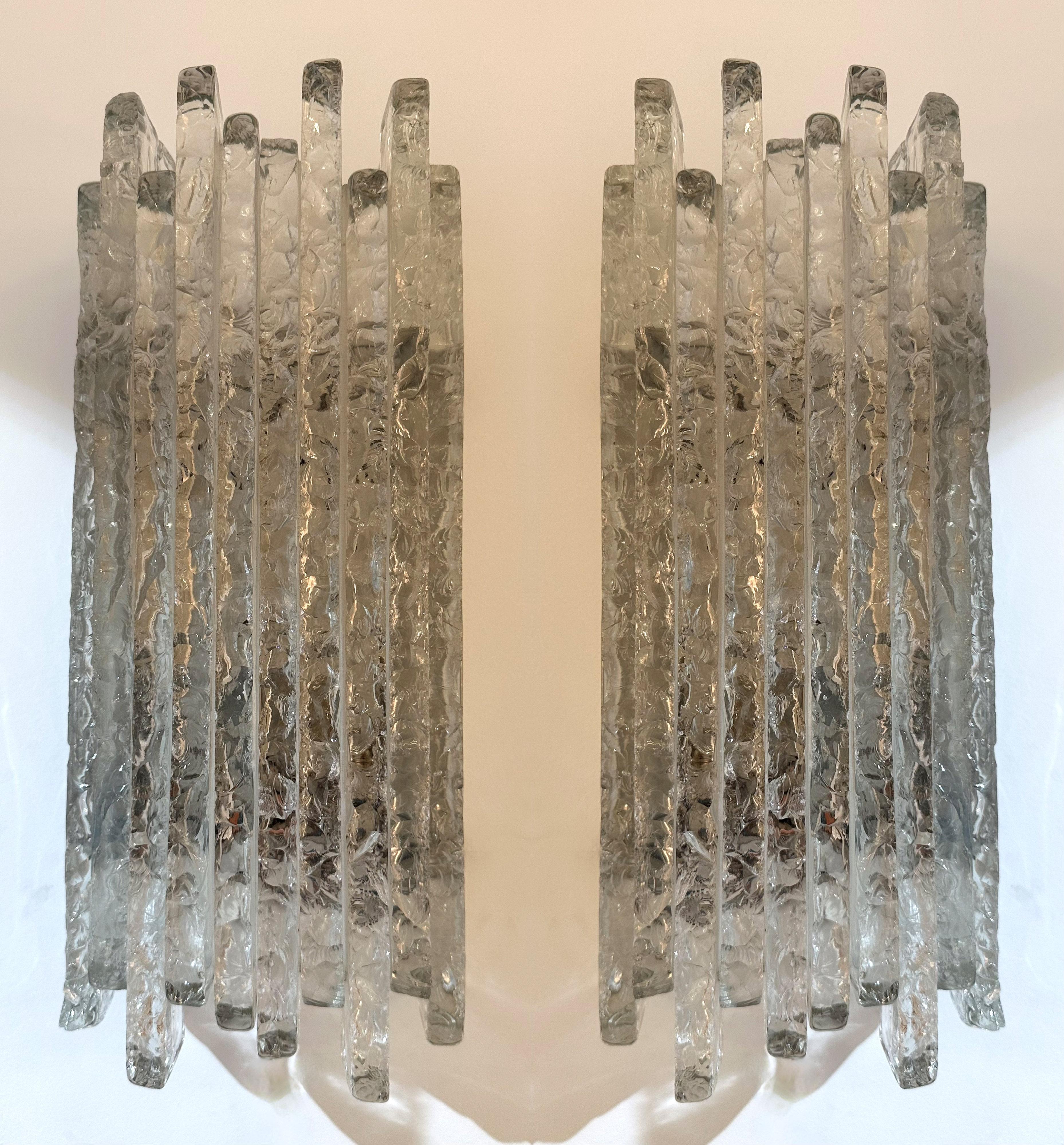 Pair of Hammered Glass Ice Sconces by Poliarte, Italy, 1970s For Sale 2