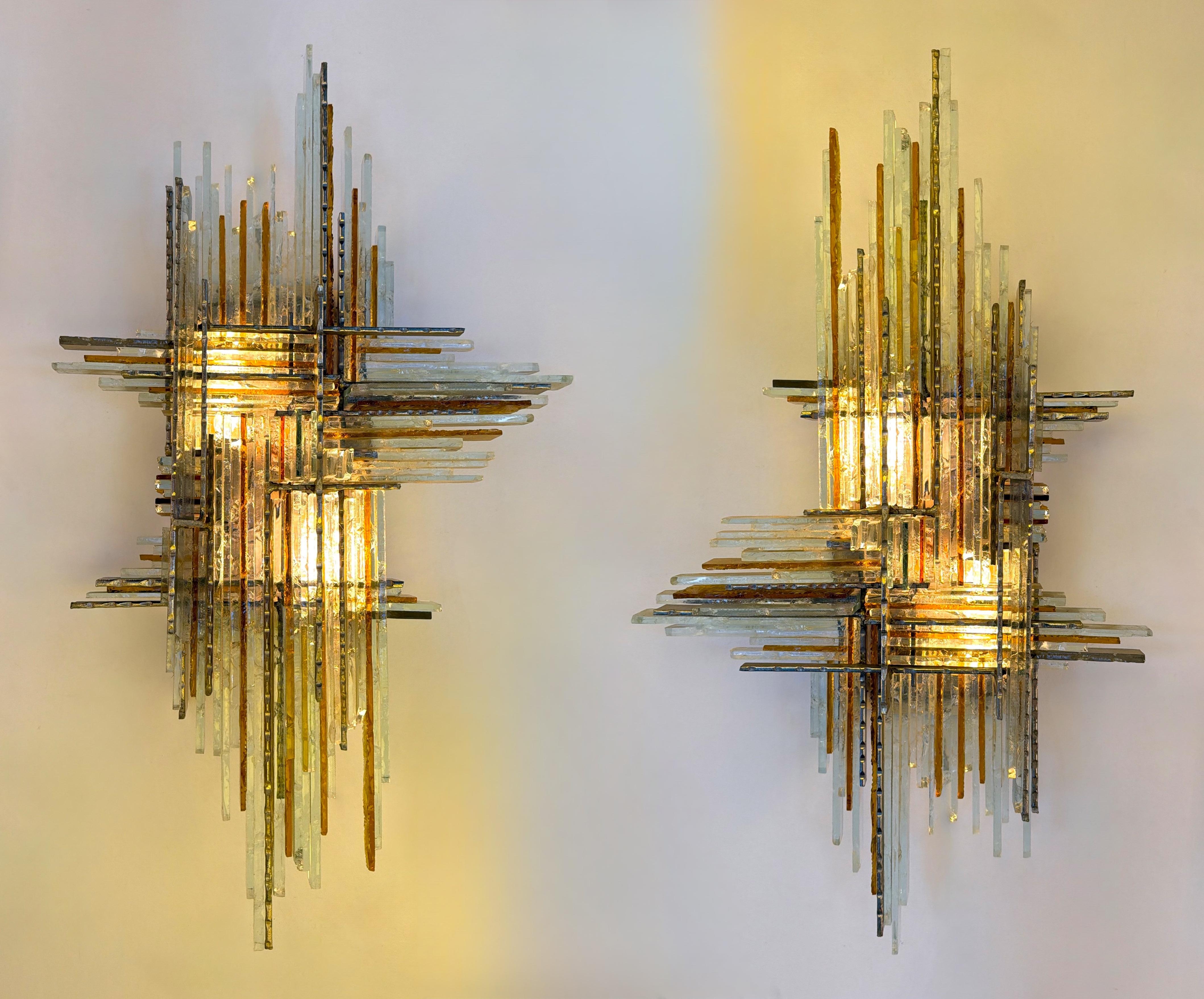 Paire d'appliques en verre martelé et en fer forgé par Biancardi, Italie, années 1970 en vente 6