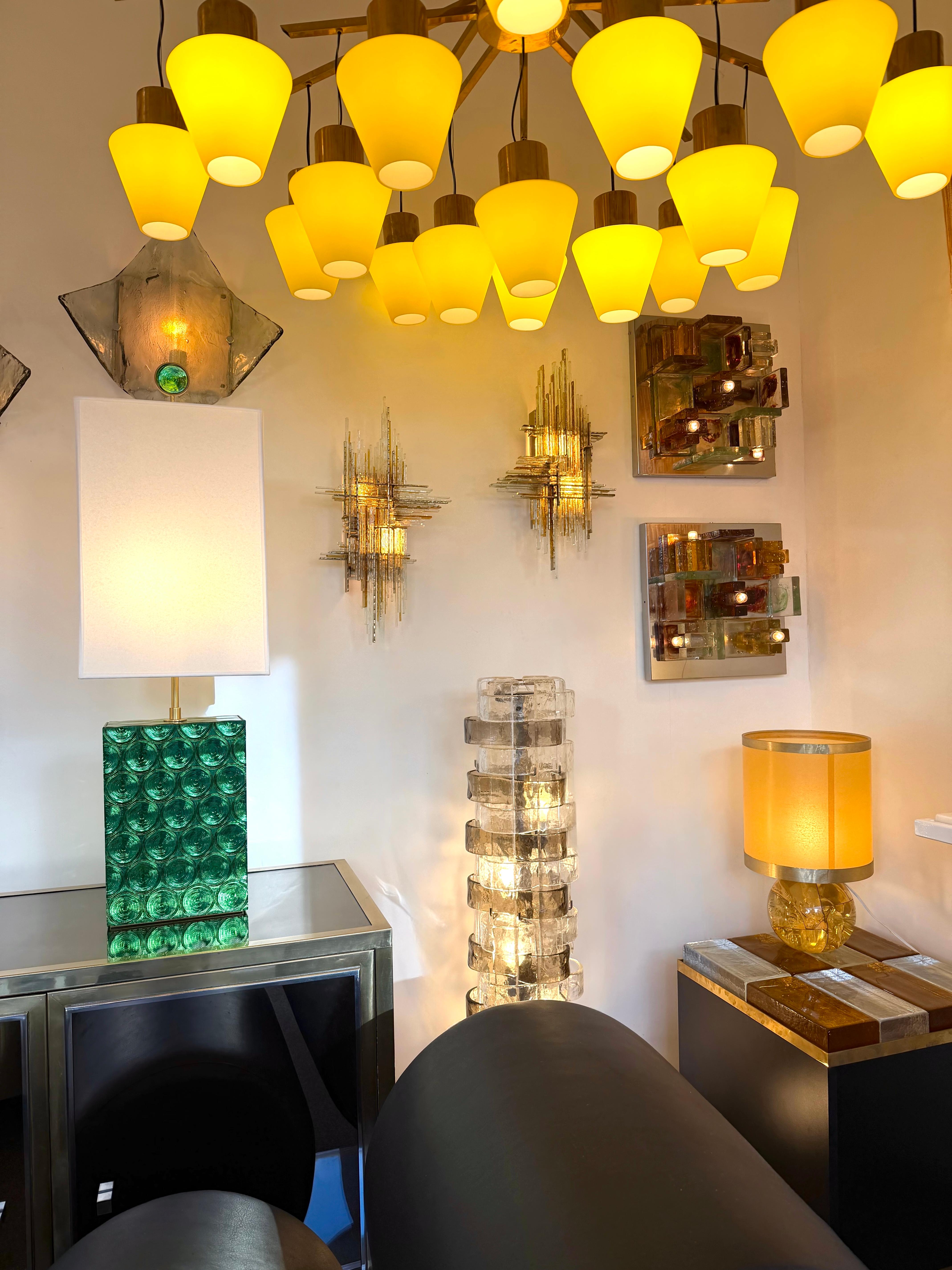 Brutalisme Paire d'appliques en verre martelé et en fer forgé par Biancardi, Italie, années 1970 en vente