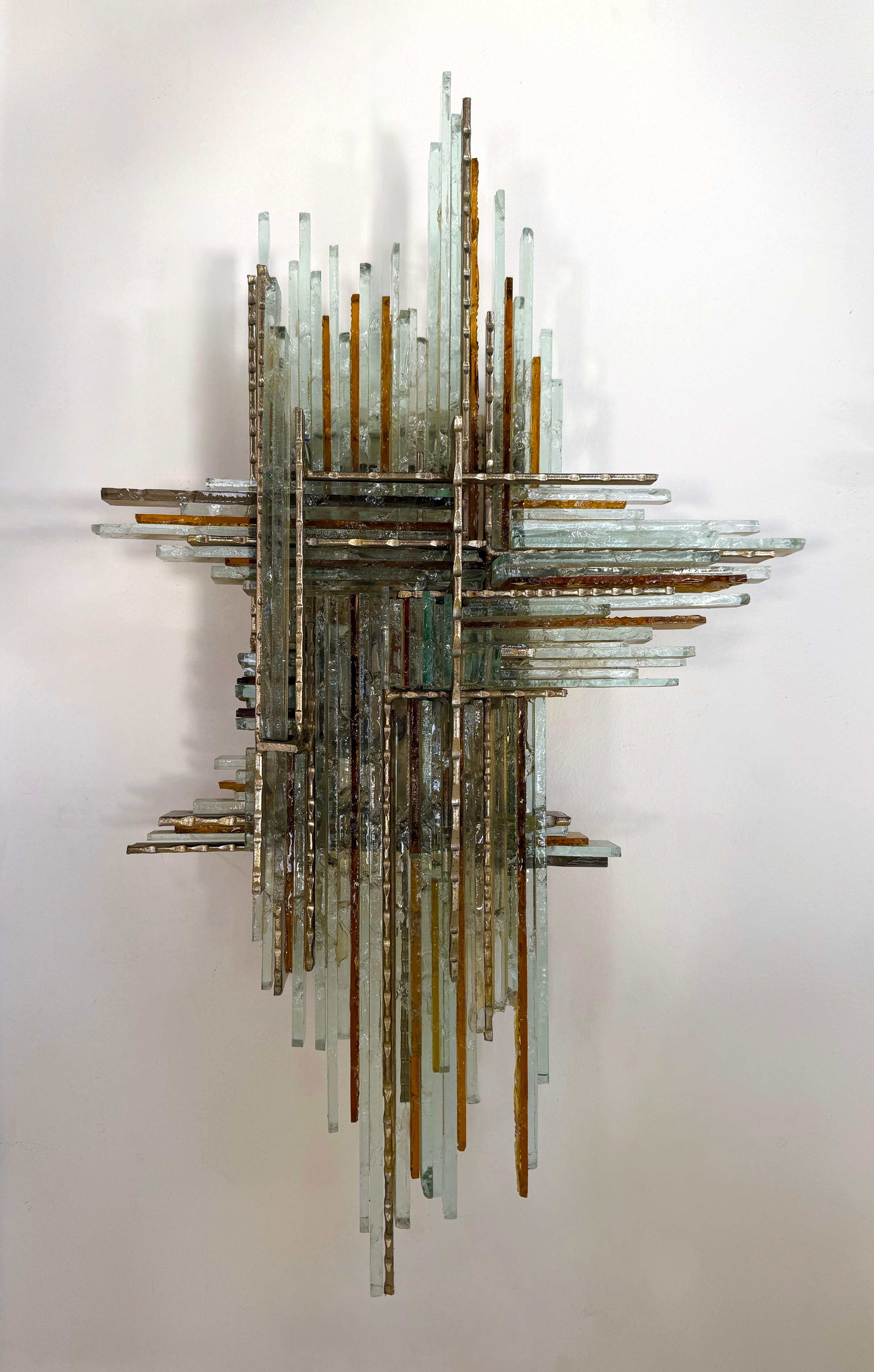 italien Paire d'appliques en verre martelé et en fer forgé par Biancardi, Italie, années 1970 en vente