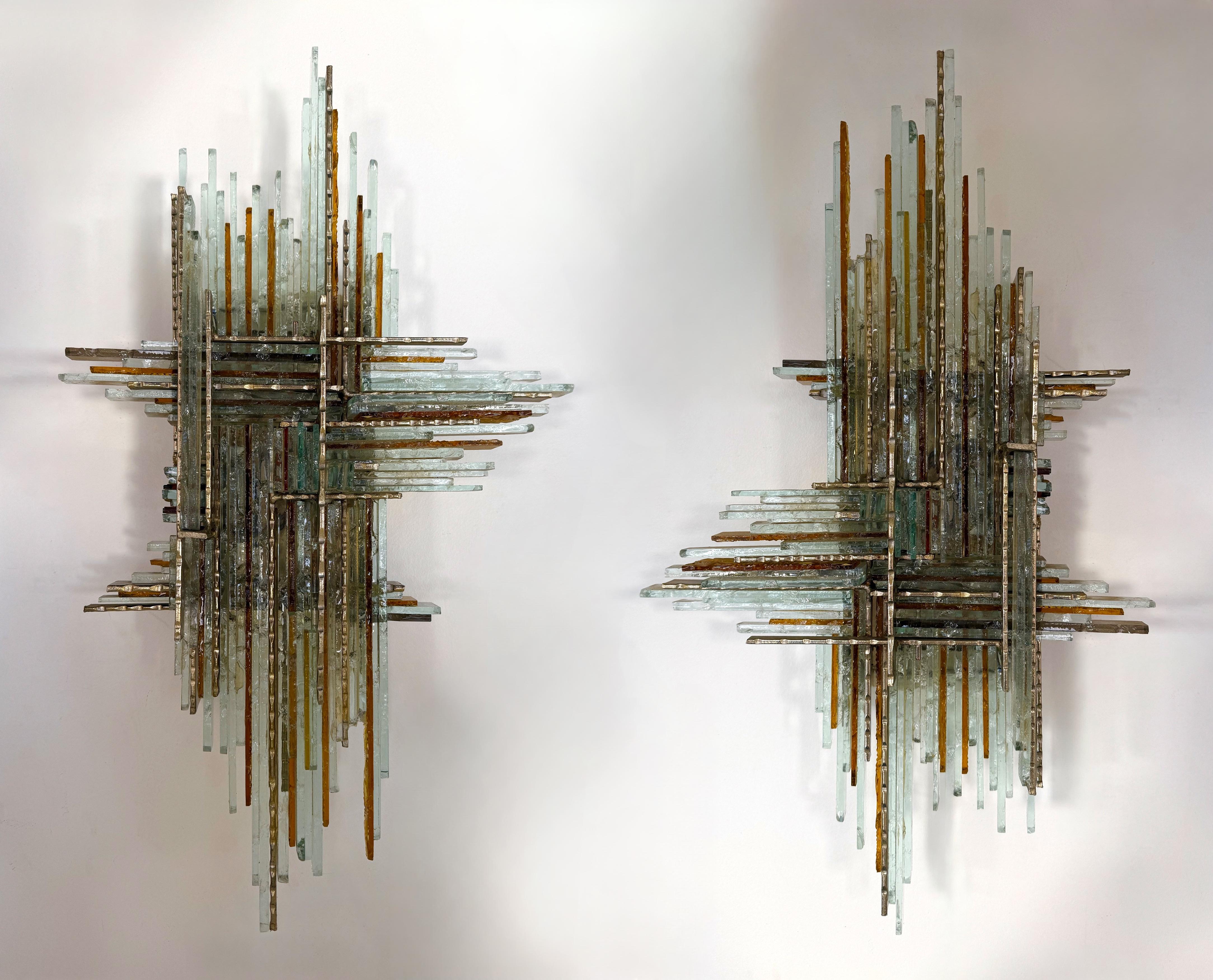 Paire d'appliques en verre martelé et en fer forgé par Biancardi, Italie, années 1970 en vente 1