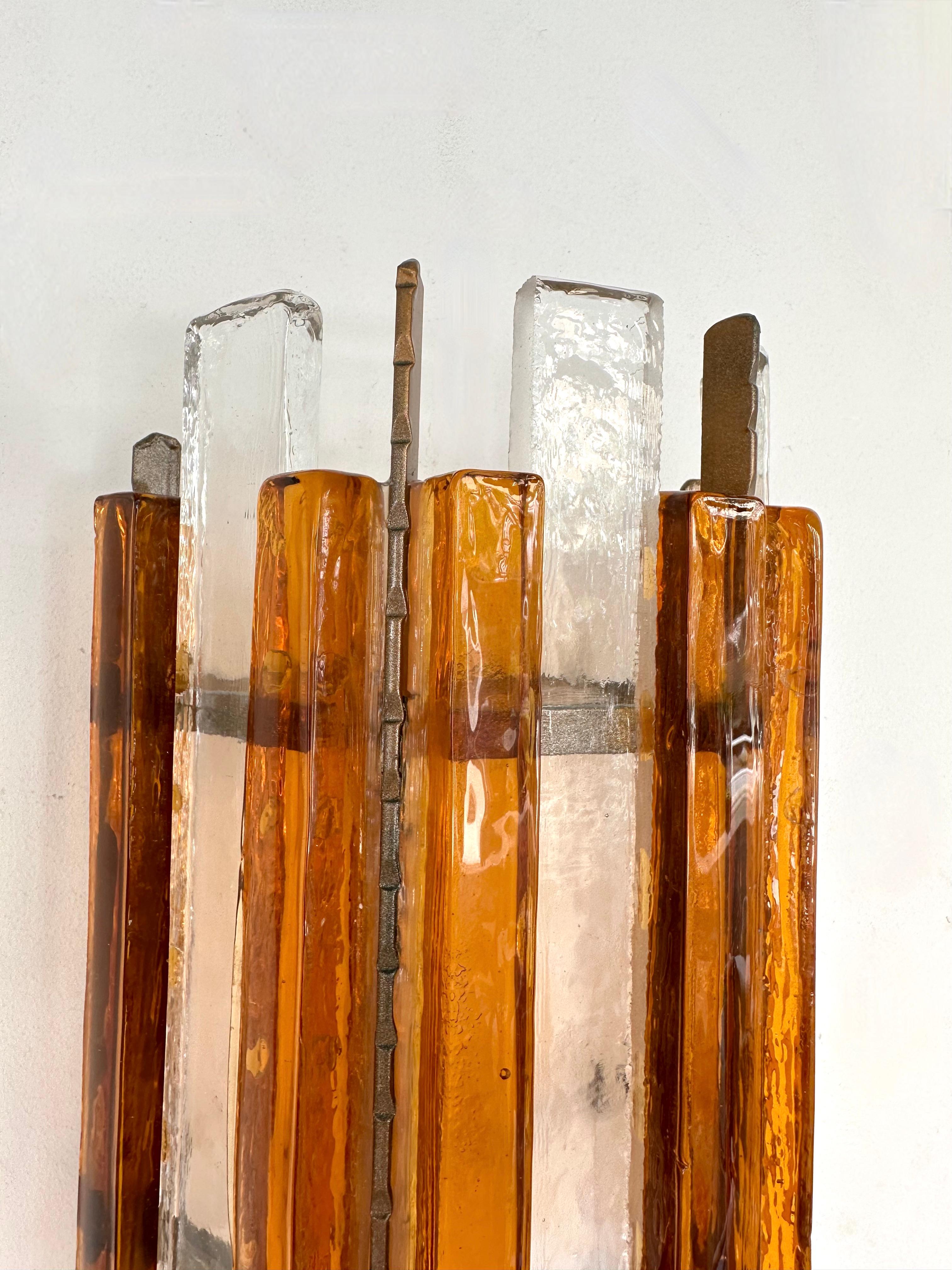 Paire d'appliques en fer forgé et verre martelé de Longobard, Italie, 1970 en vente 2