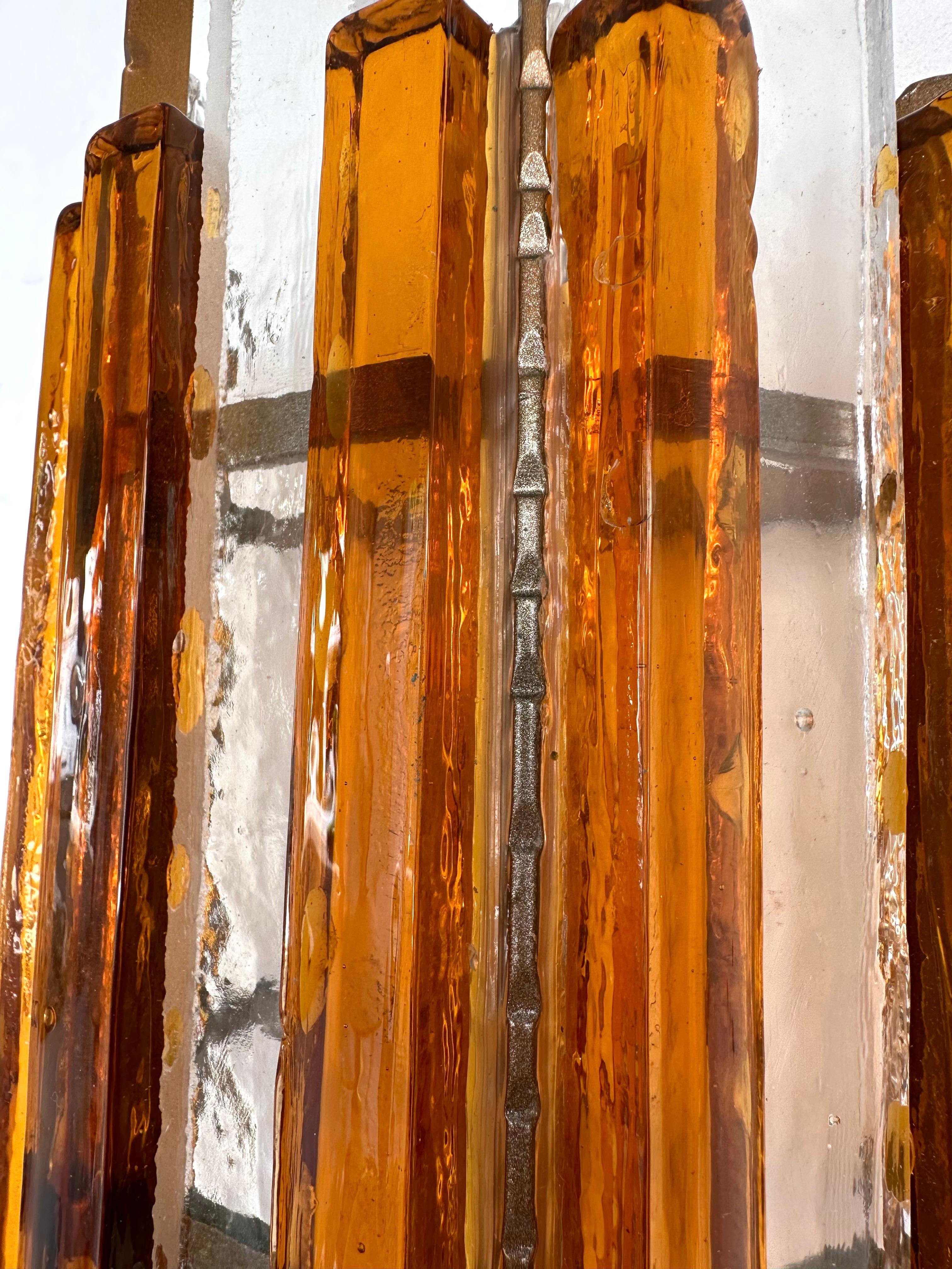Paar schmiedeeiserne Wandleuchter aus gehämmertem Glas von Longobard, Italien, 1970er Jahre im Angebot 6