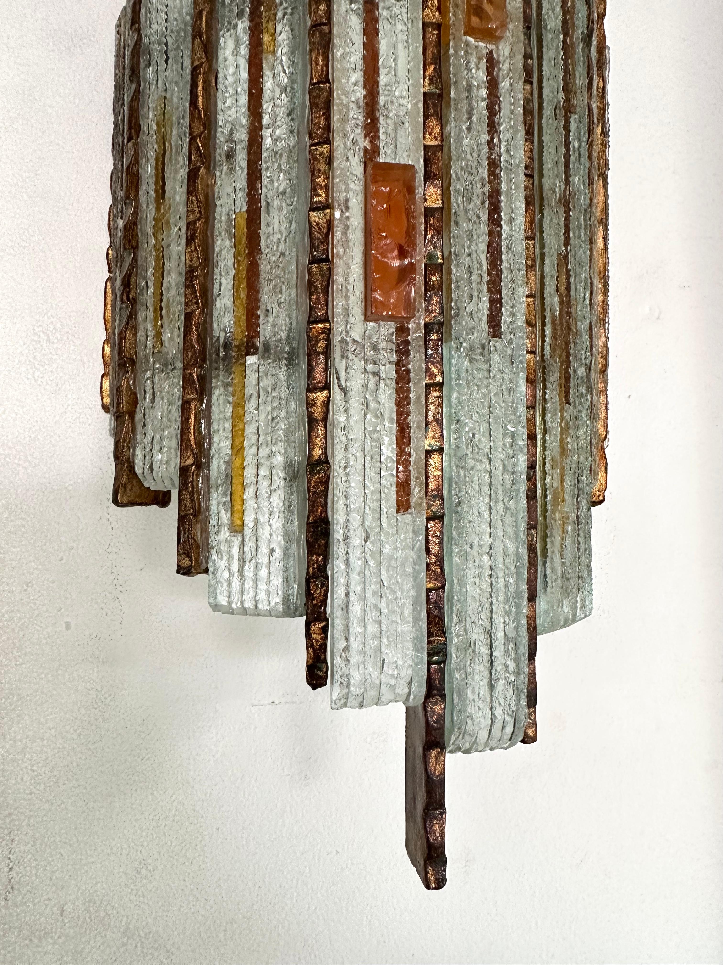Paire d'appliques en fer forgé et verre martelé de Longobard, Italie, 1970 Bon état à SAINT-OUEN, FR
