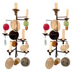 Paire d'appliques en fer martelé avec verre moulé
