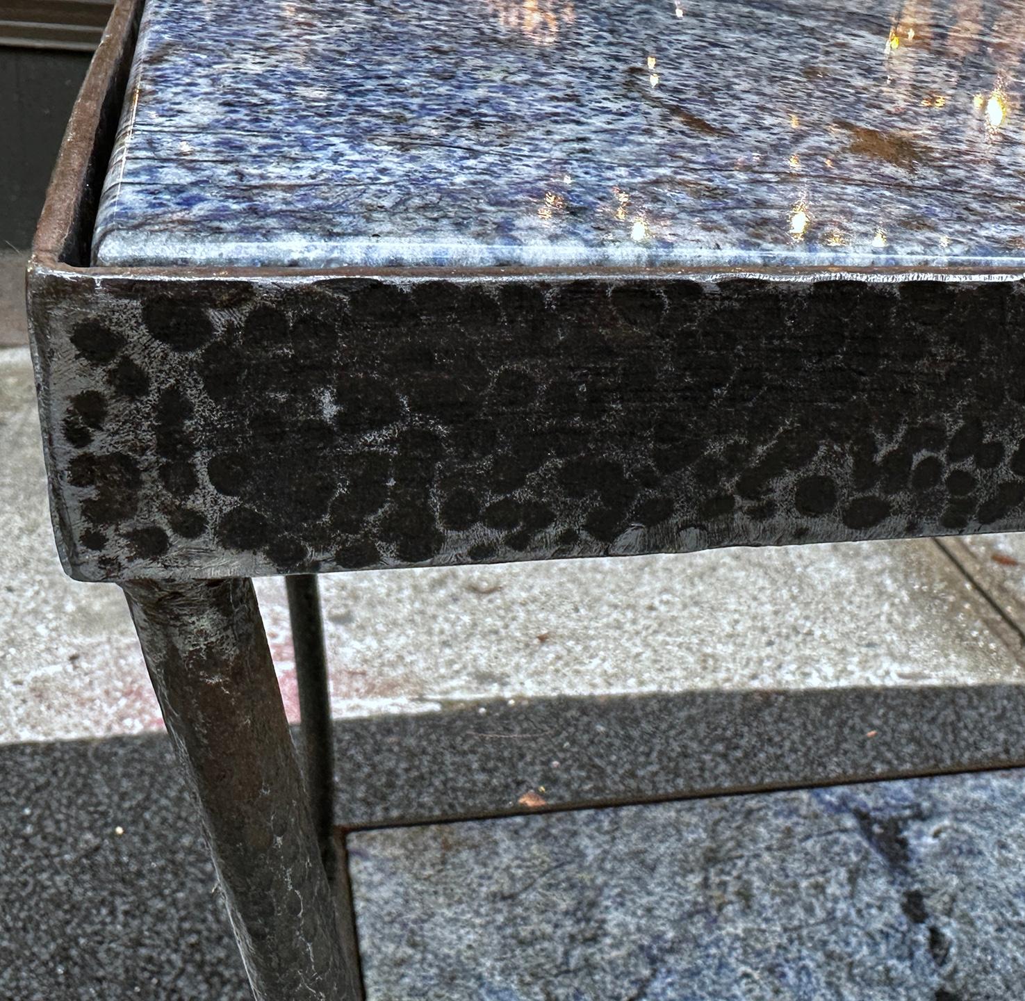 Italian Pair of Hammered Iron Side Tables For Sale