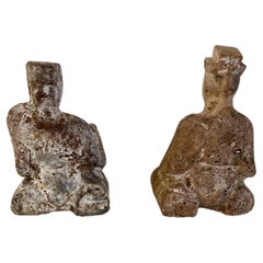 Paire de figurines assises de la dynastie Han