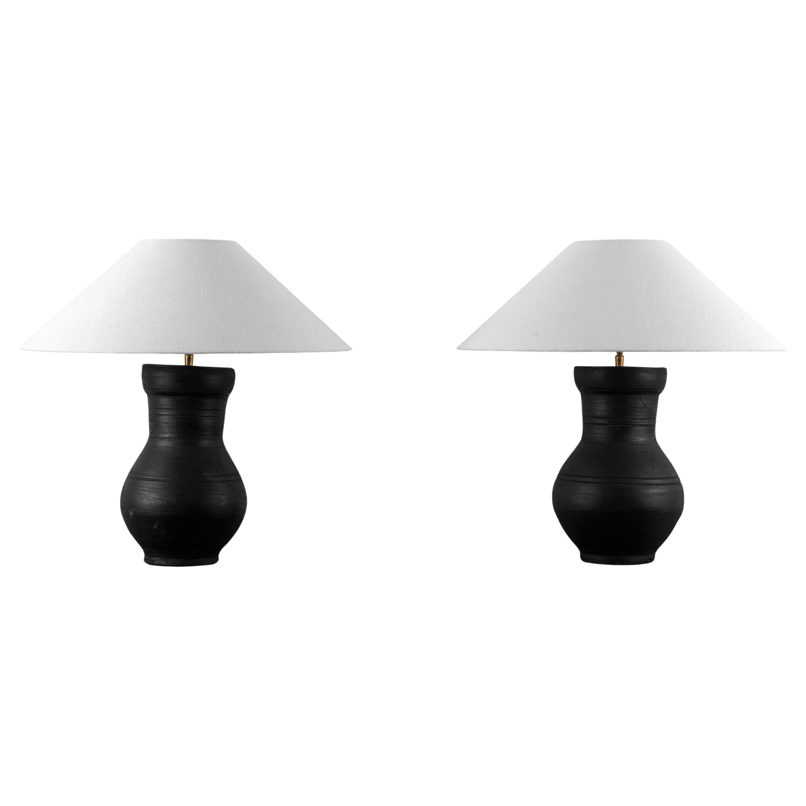 Paire de lampes de style HAN avec abat-jour en lin belge faits à la main en vente