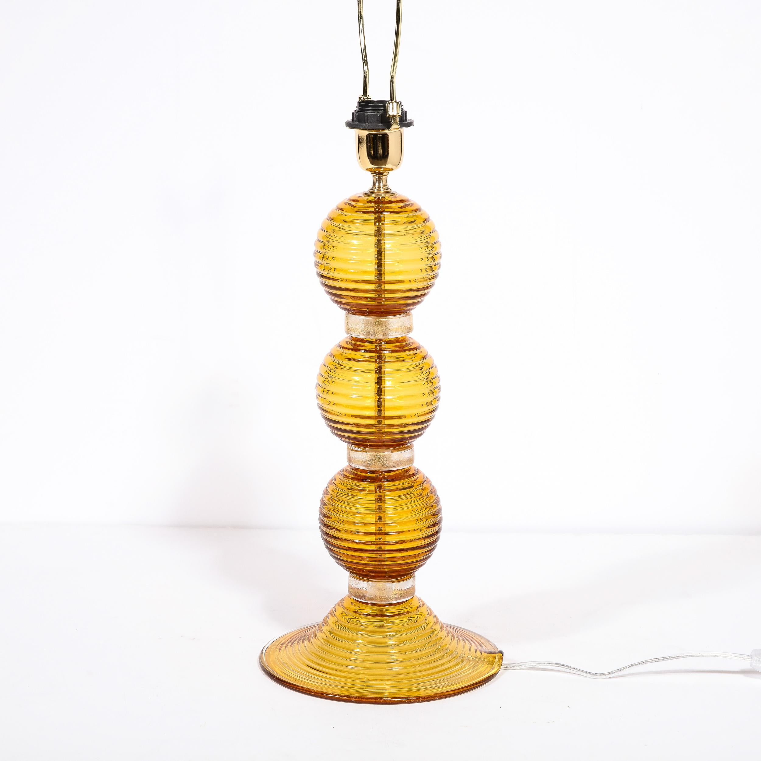 Paire de lampes de Murano de couleur ambre, avec des bandes en or 24 carats en vente 3