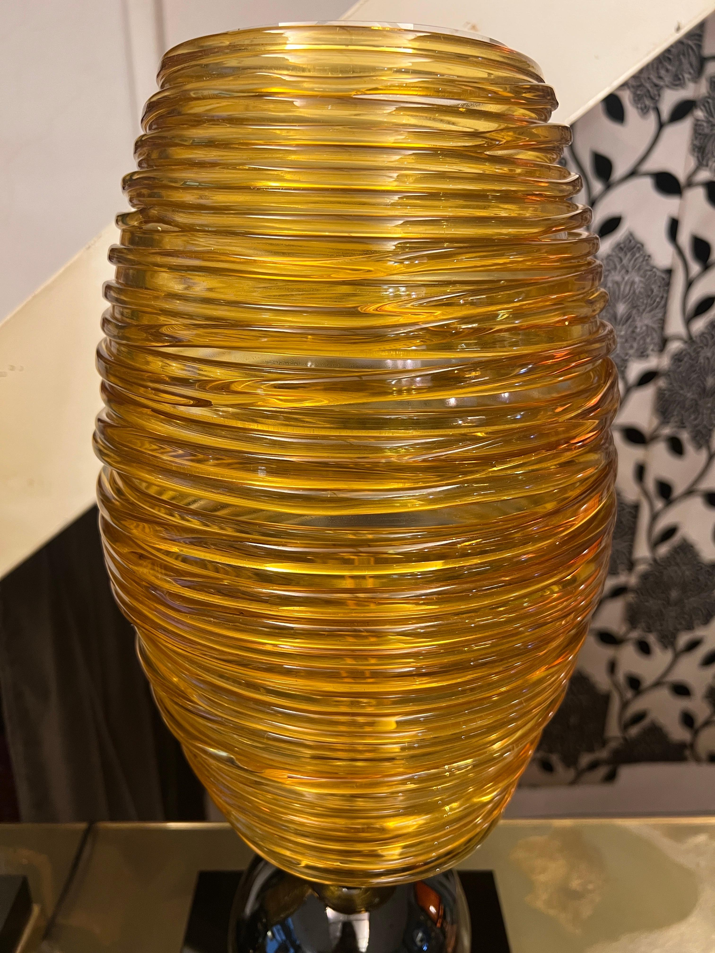 Late 20th Century Pair of Hand-blown Amber-Colored Murano Glass Table Lamps by Vistosi Murano 1980 For Sale