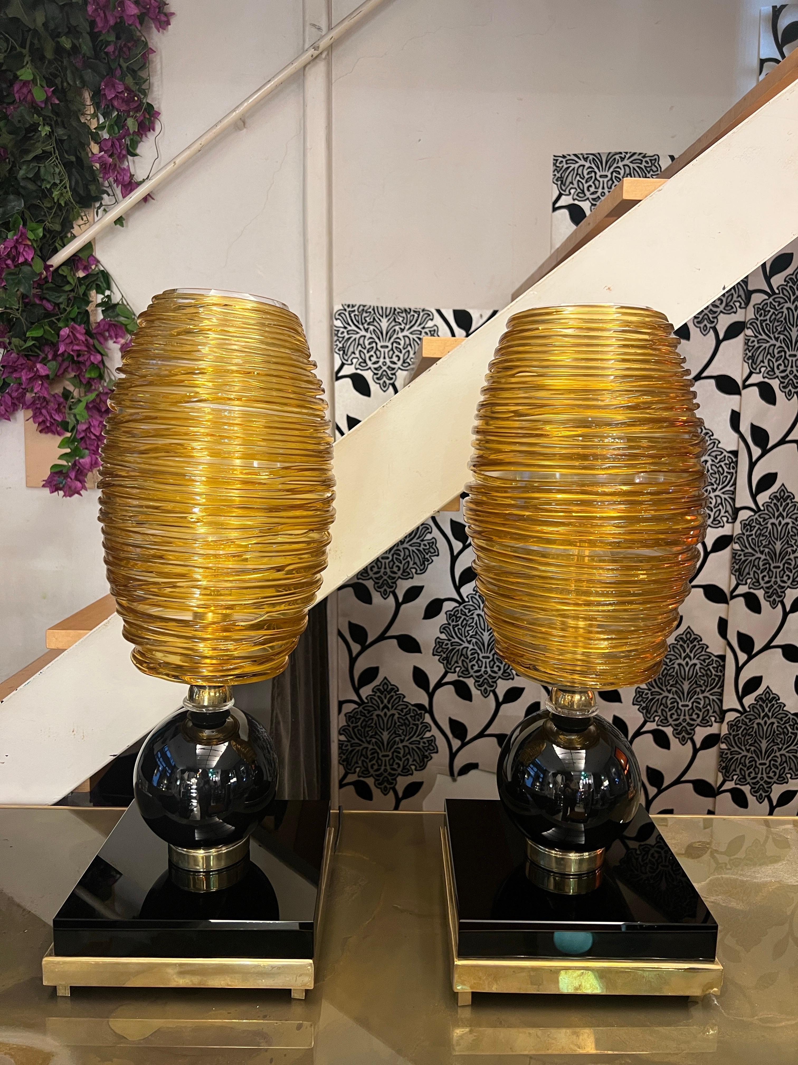 Pair of Hand-blown Amber-Colored Murano Glass Table Lamps by Vistosi Murano 1980 For Sale 1