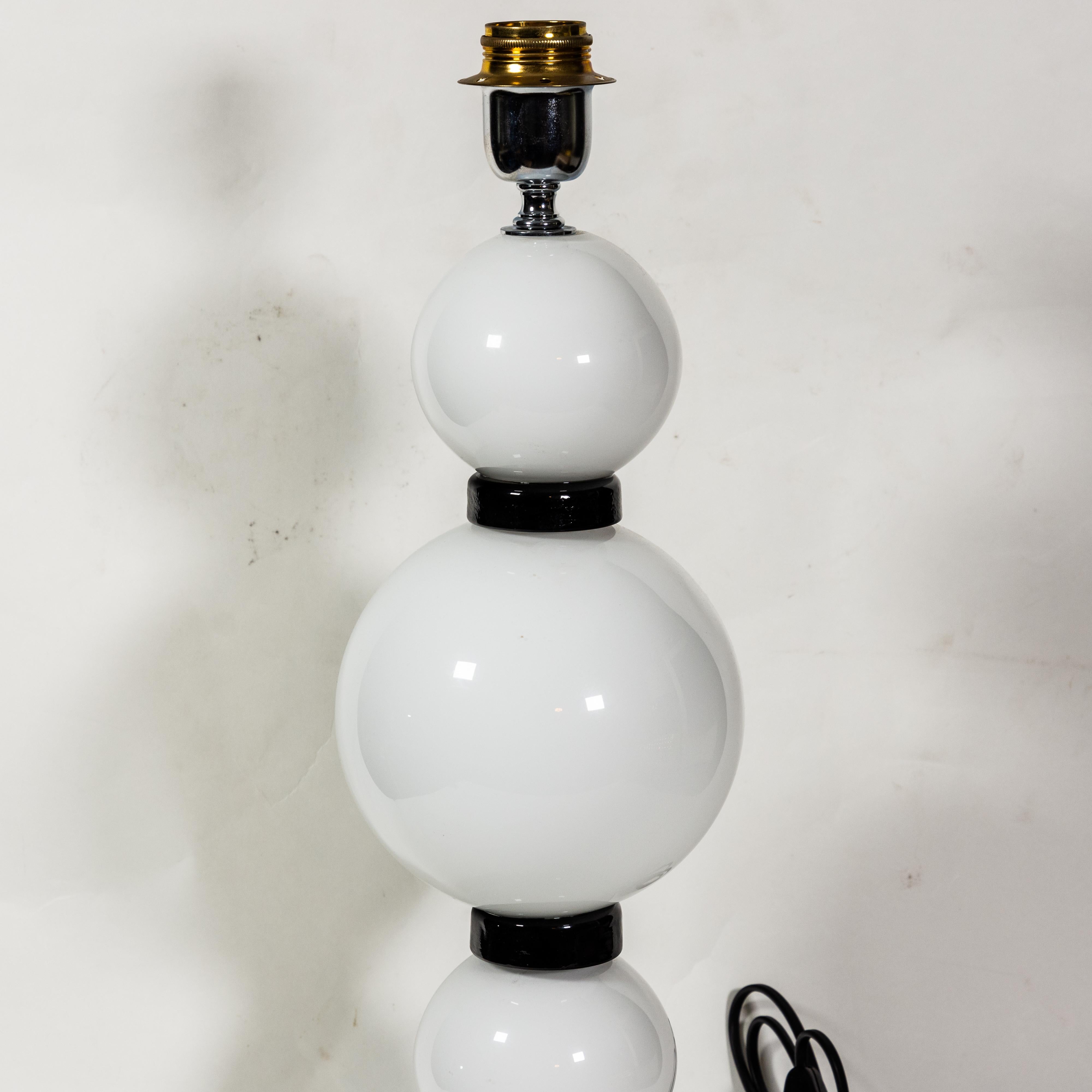 Pareja de lámparas de mesa de vidrio soplado blanco y negro de Alberto Dona en venta 3