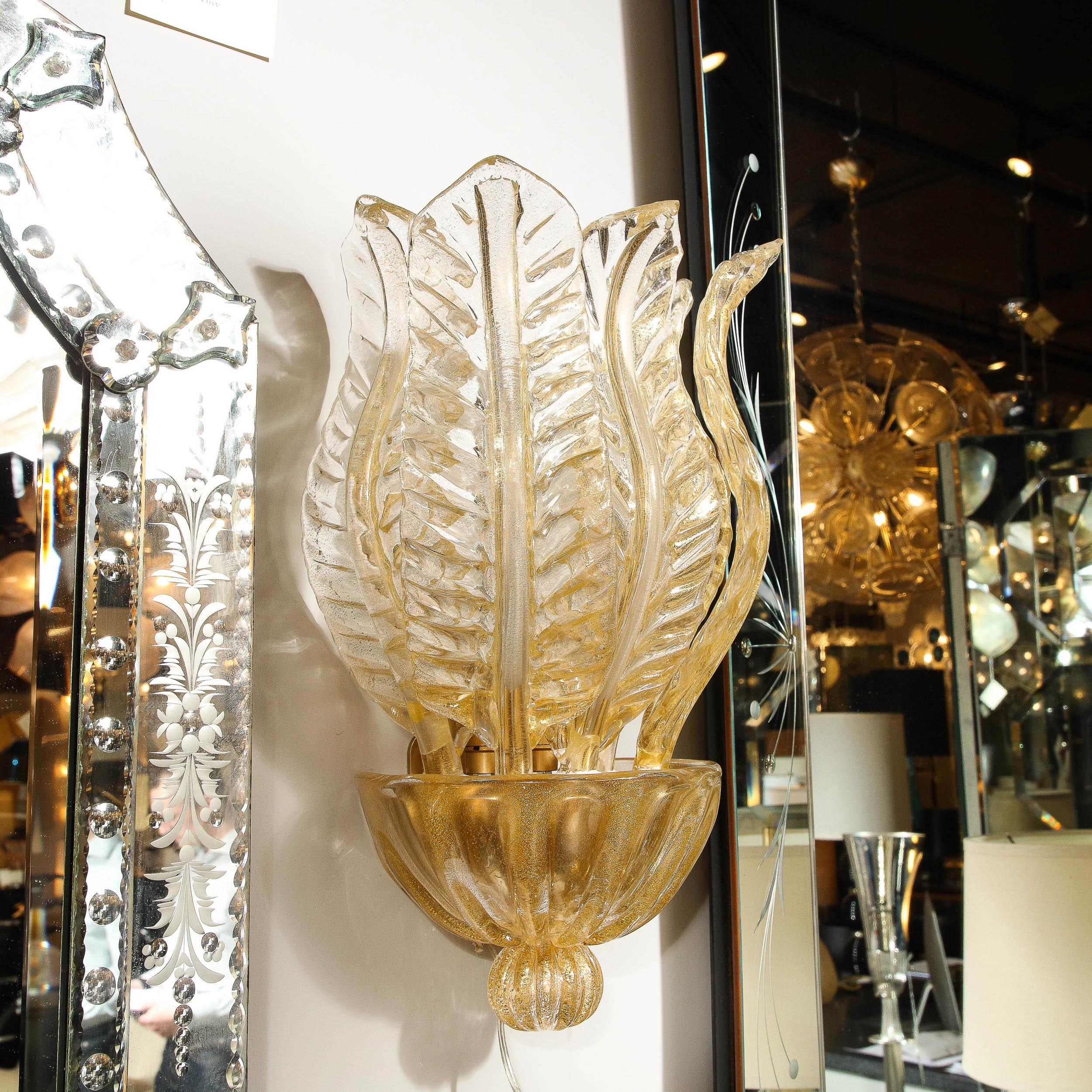 Pair of Hand-Blown Modernist Murano Foglia D'oro Glass Leaf Form Sconces For Sale 8