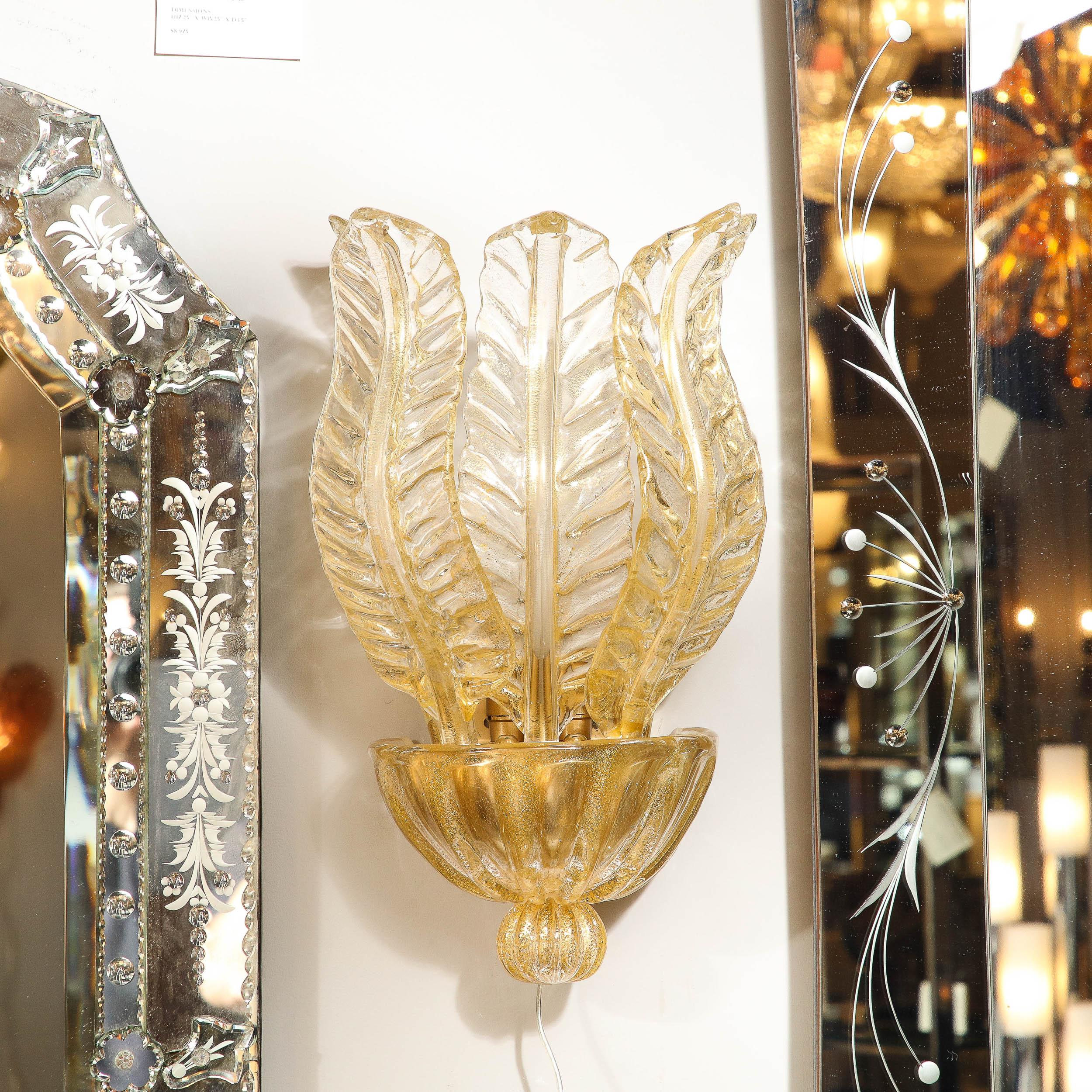 Pair of Hand-Blown Modernist Murano Foglia D'oro Glass Leaf Form Sconces For Sale 11