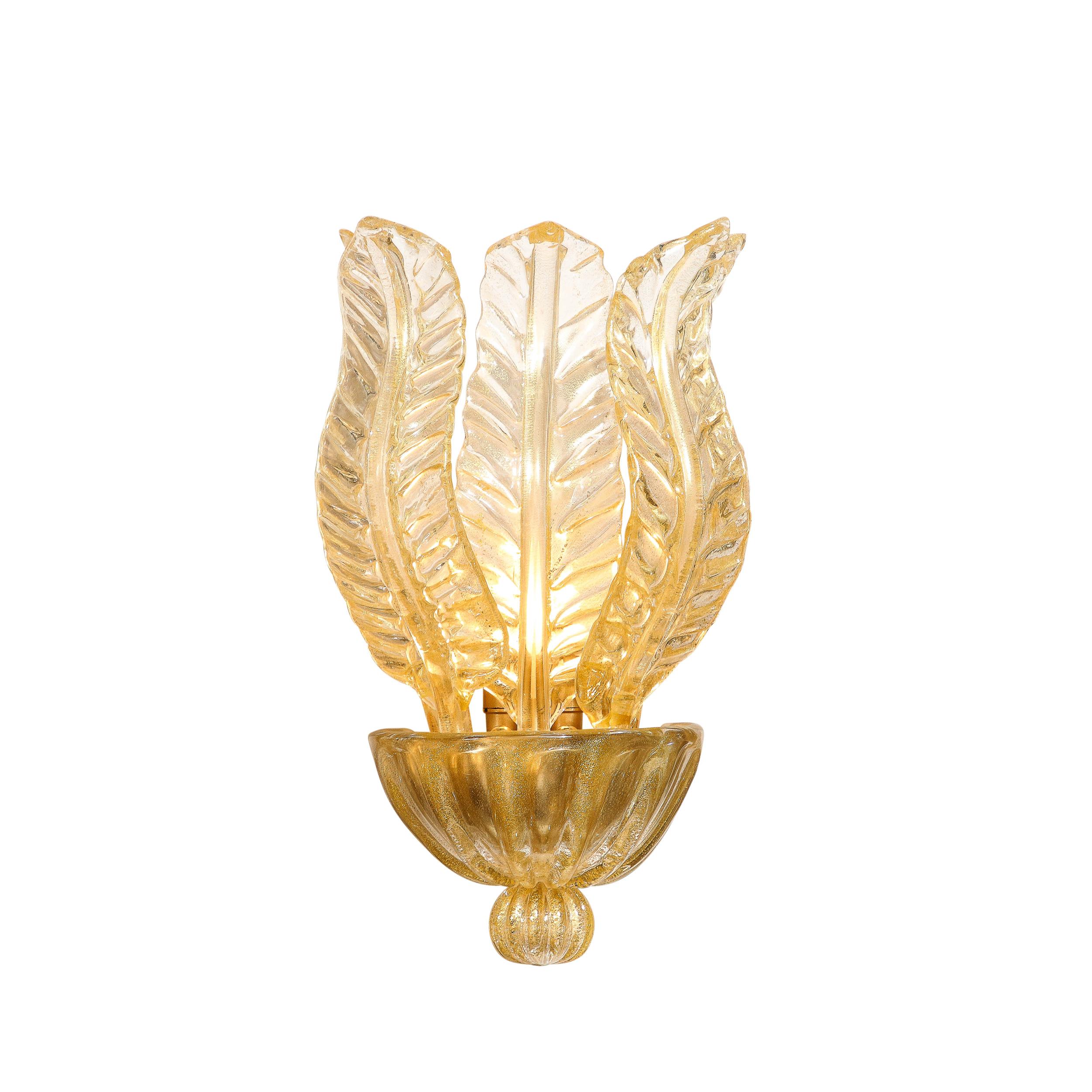 Mid-Century Modern Pair of Hand-Blown Modernist Murano Foglia D'oro Glass Leaf Form Sconces For Sale