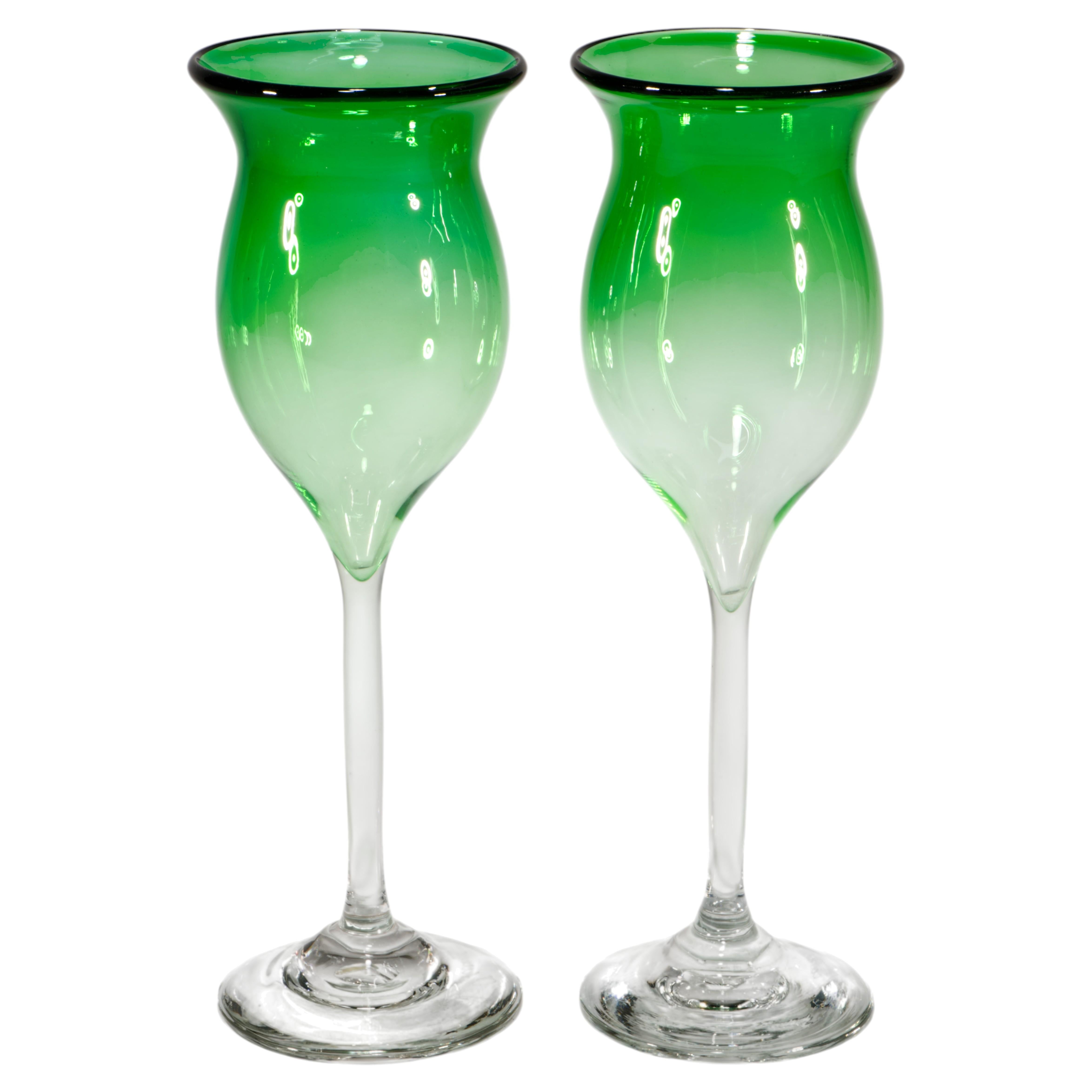 What is a glass goblet used for?